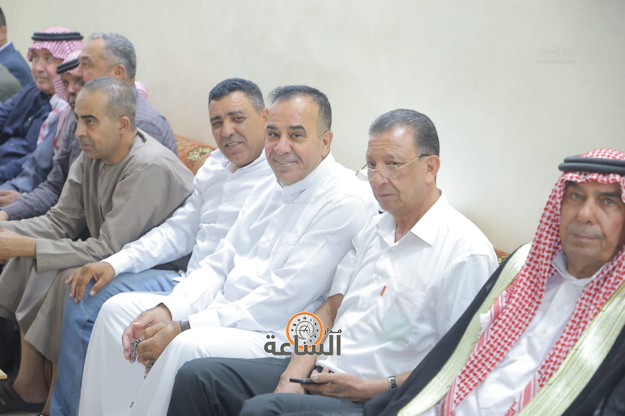 Madar Al-Saa Images 0.5904356434004883