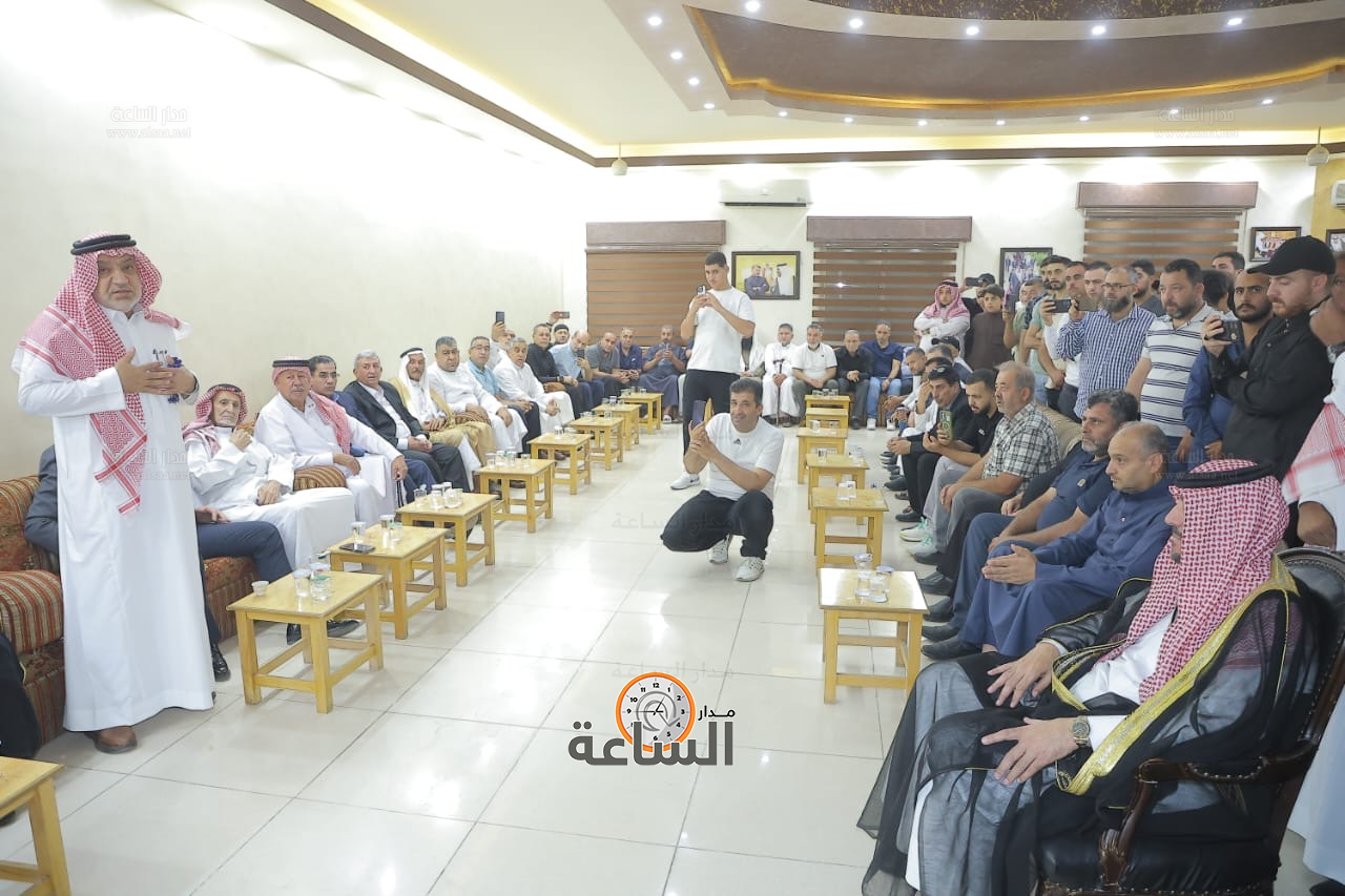 Madar Al-Saa Images 0.16766330388357176