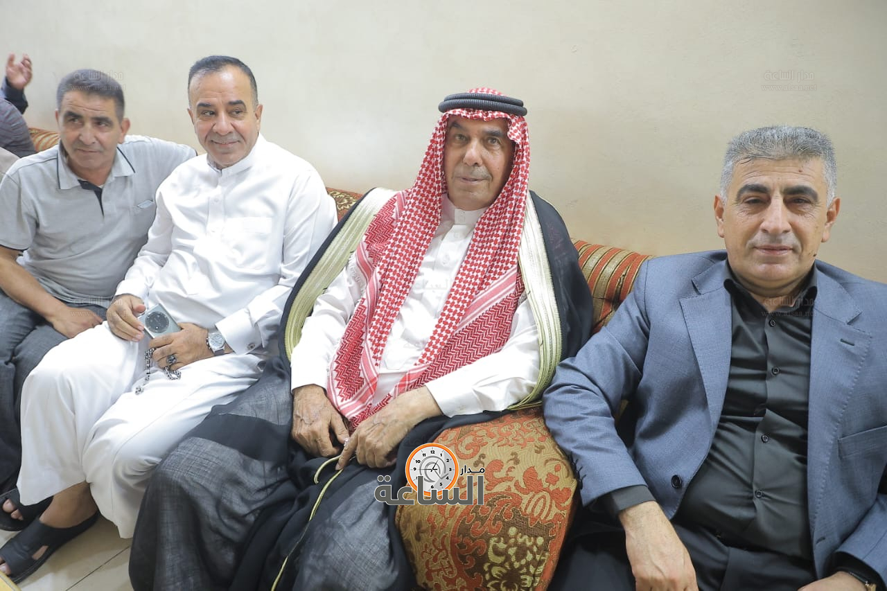 Madar Al-Saa Images 0.6972032827151785