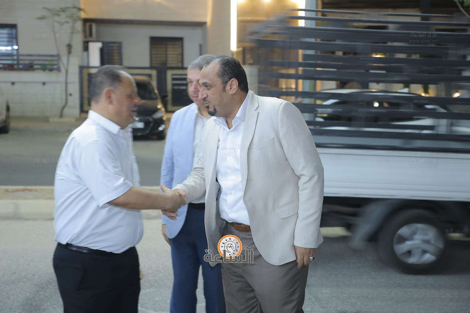 Madar Al-Saa Images 0.6864022533440368