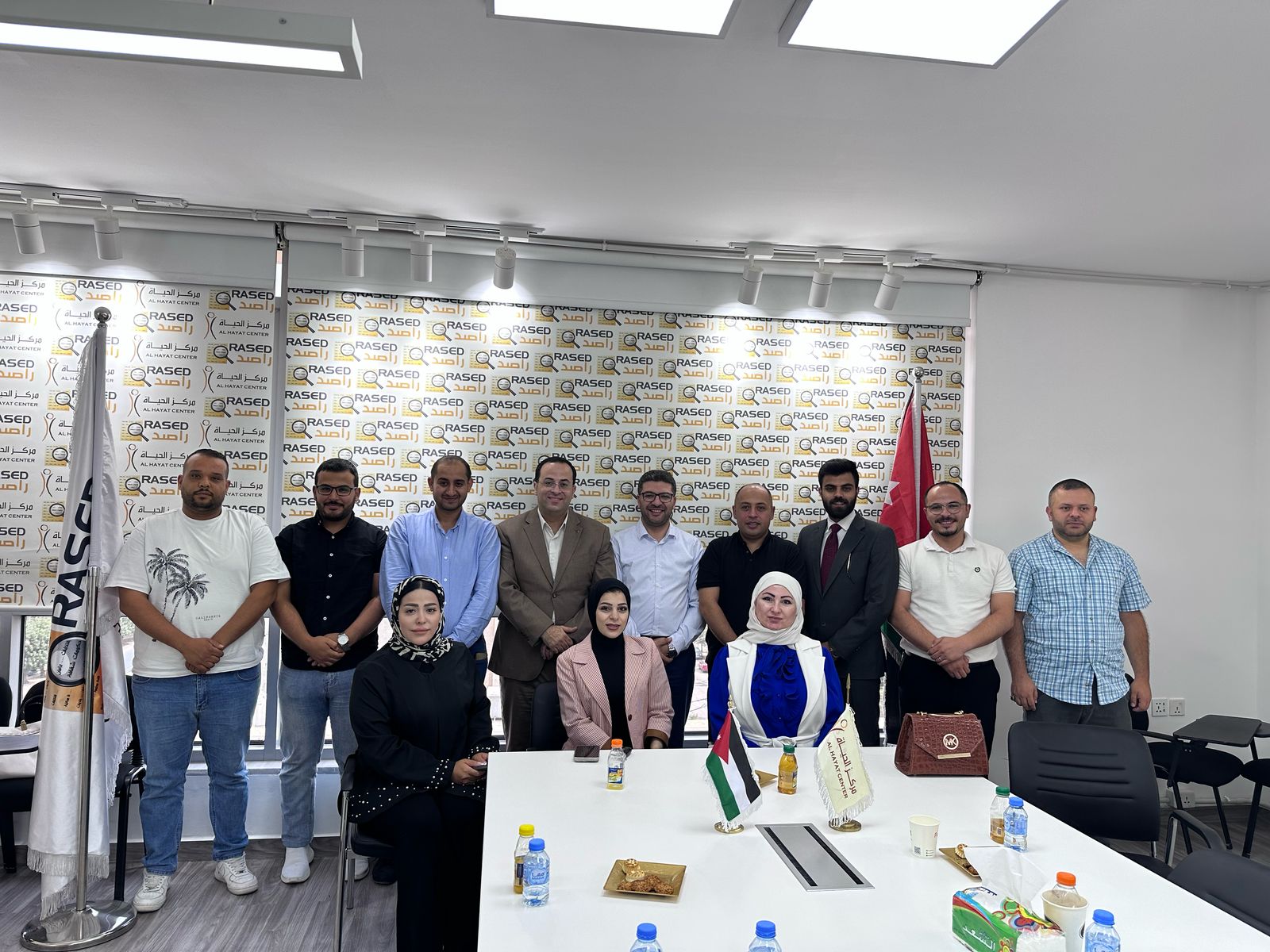 Madar Al-Saa Images 0.23751190375721376