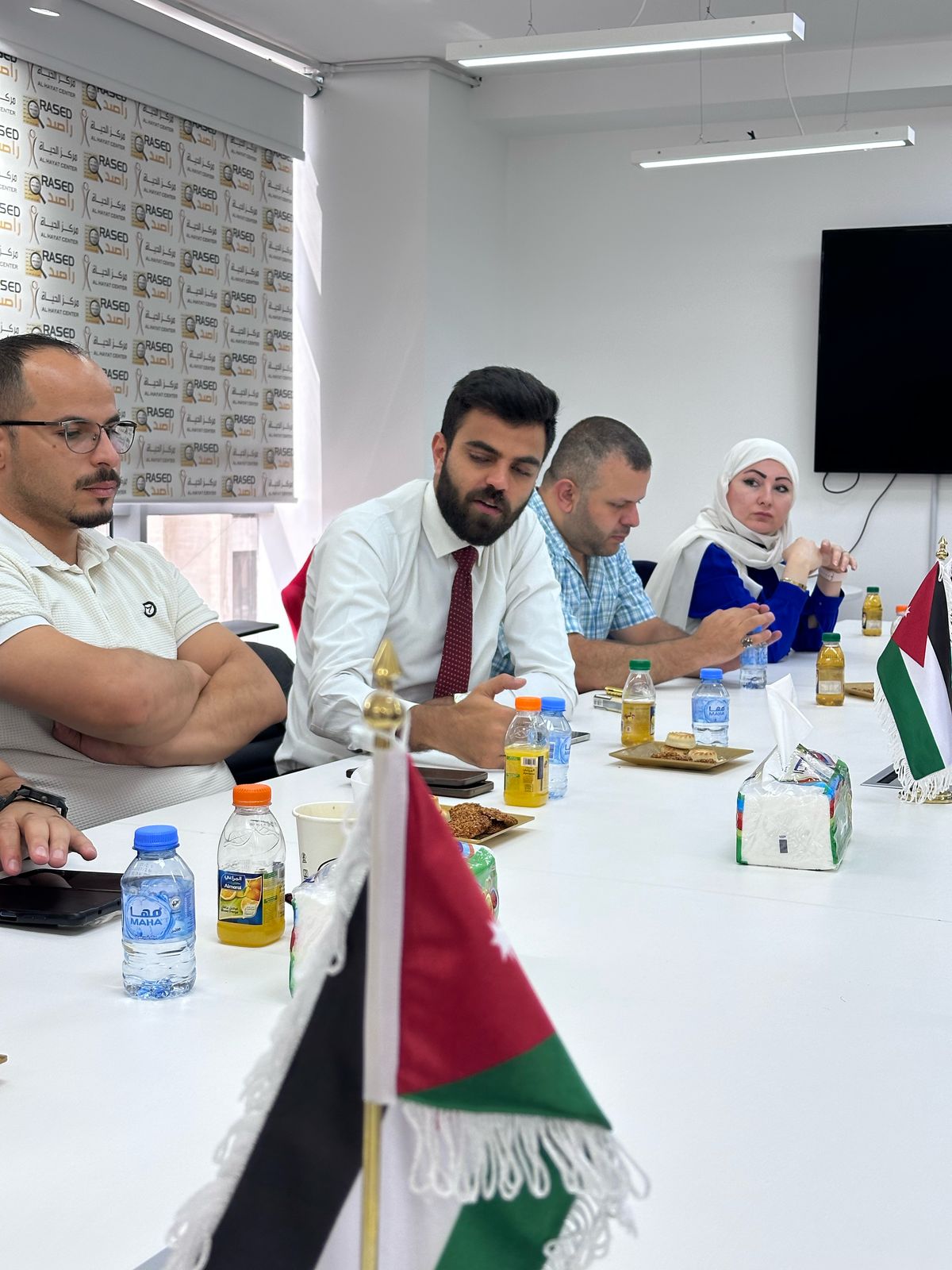 Madar Al-Saa Images 0.7645237761592483