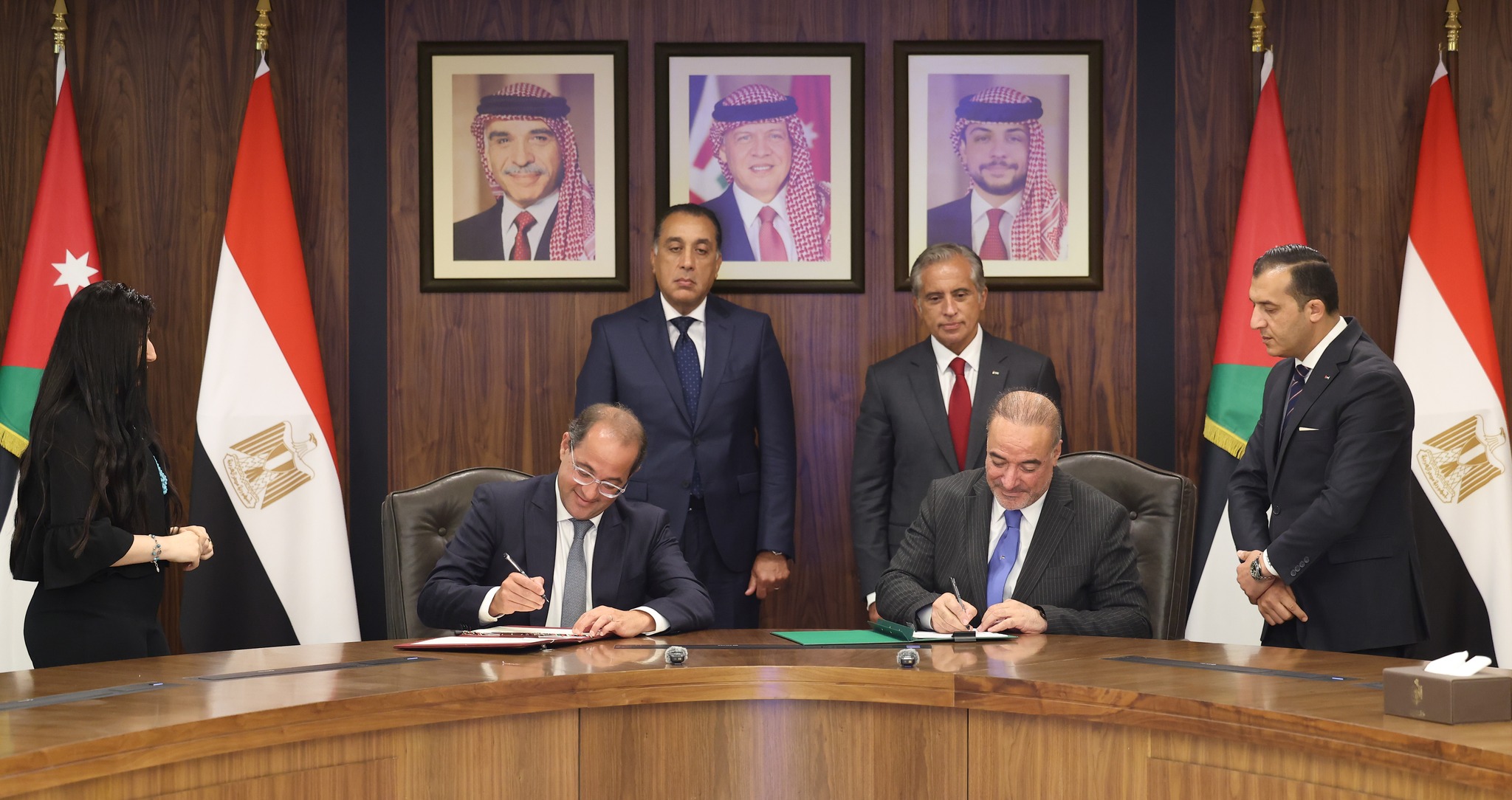 Madar Al-Saa Images 0.06481384024944126