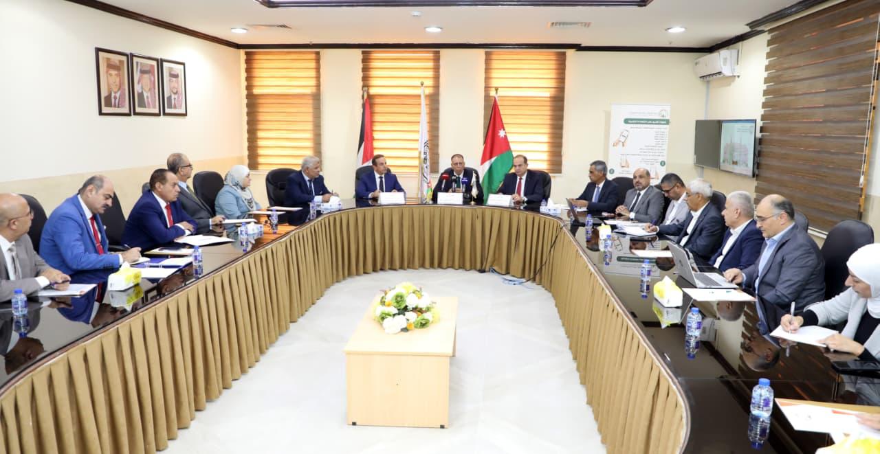 Madar Al-Saa Images 0.04353716501045524