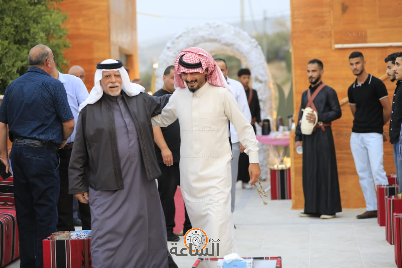 Madar Al-Saa Images 0.042493776439885056