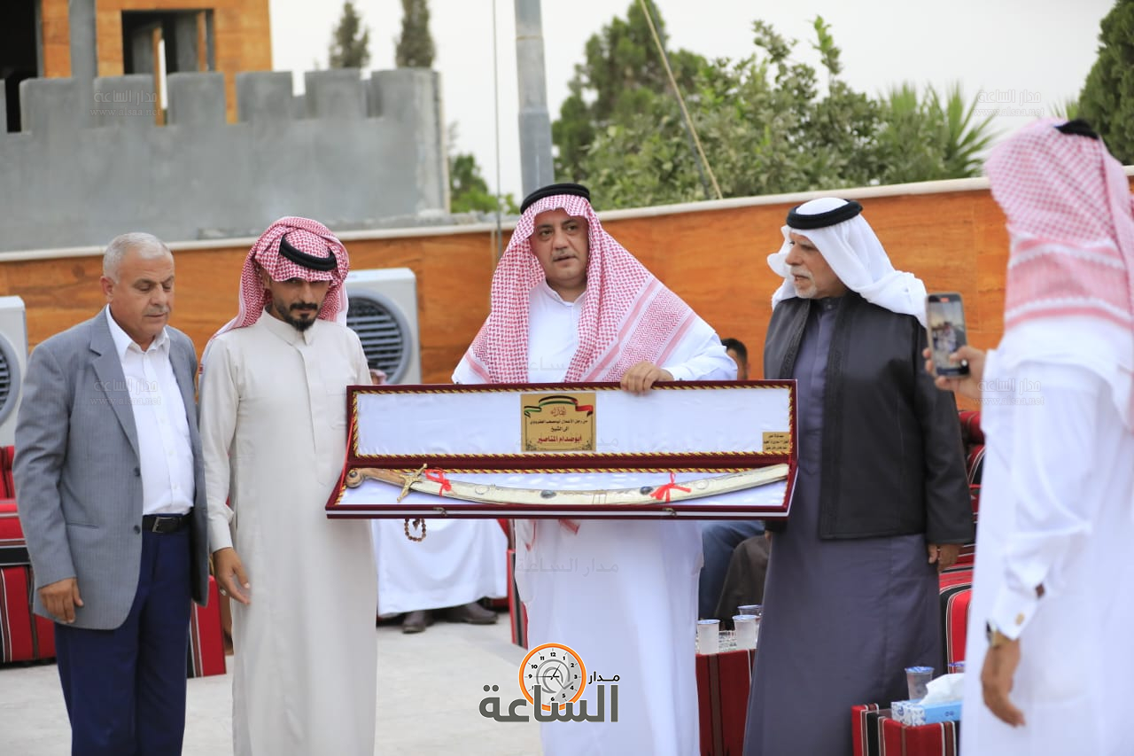 Madar Al-Saa Images 0.36607356468824326