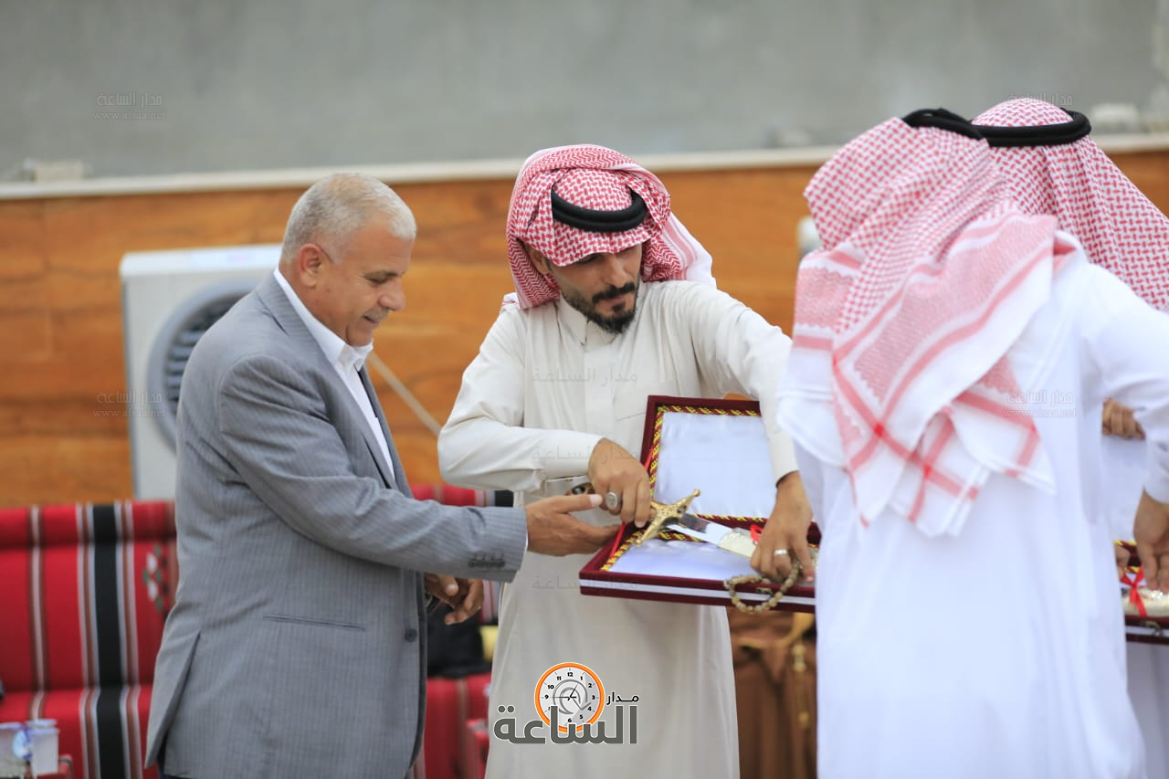 Madar Al-Saa Images 0.940402922333915