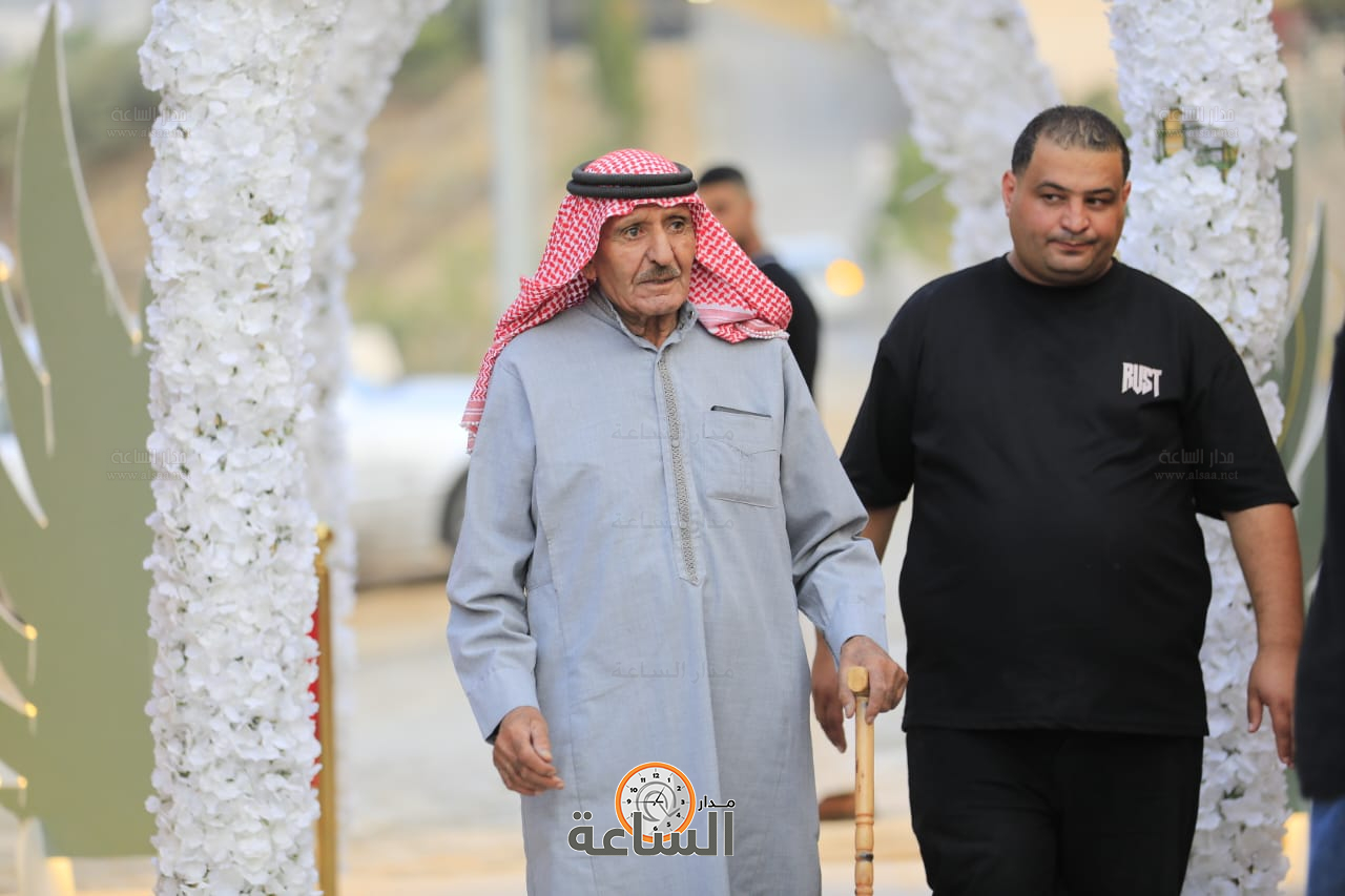 Madar Al-Saa Images 0.031809661438153114