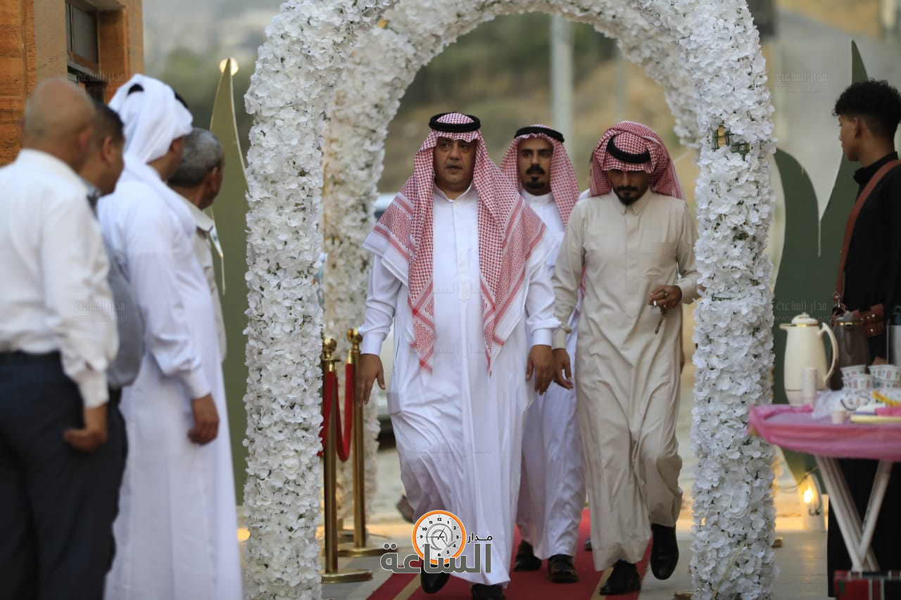 Madar Al-Saa Images 0.7104520416967945