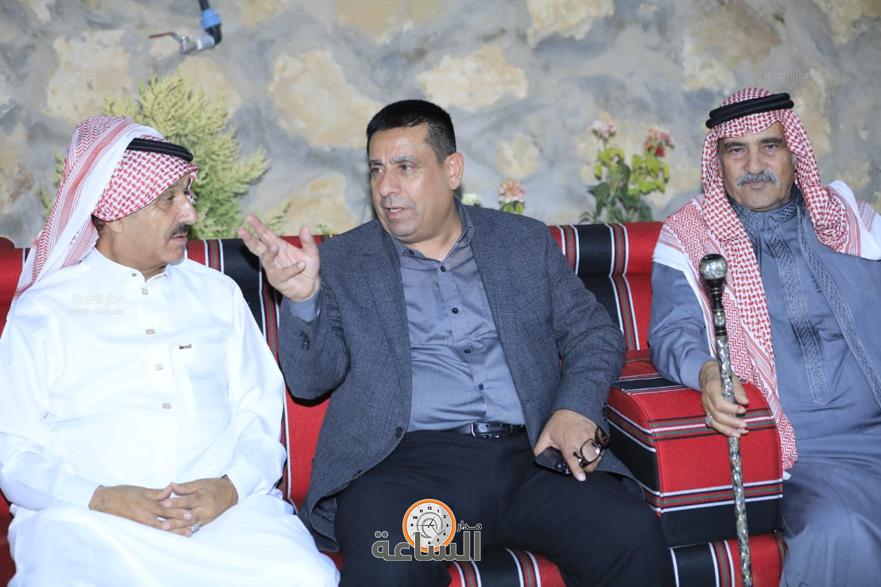 Madar Al-Saa Images 0.9233548307801096