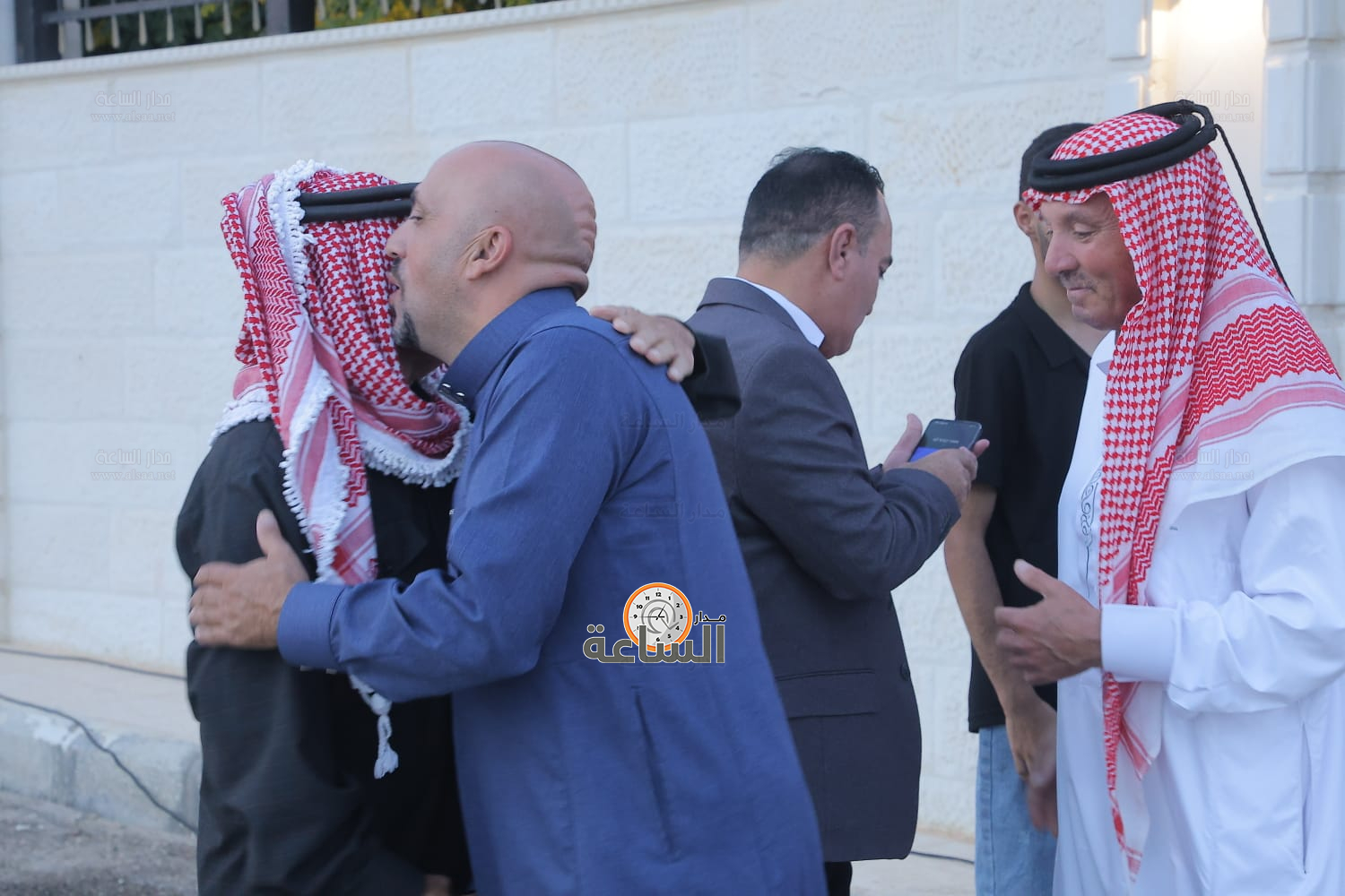 Madar Al-Saa Images 0.4598384696770804