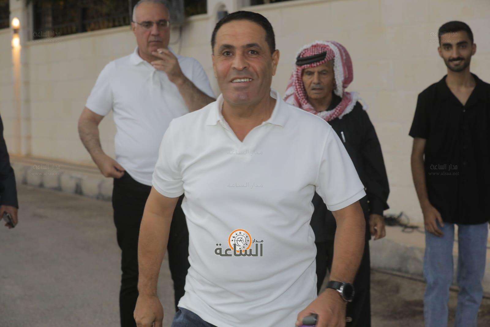 Madar Al-Saa Images 0.6222725490431833