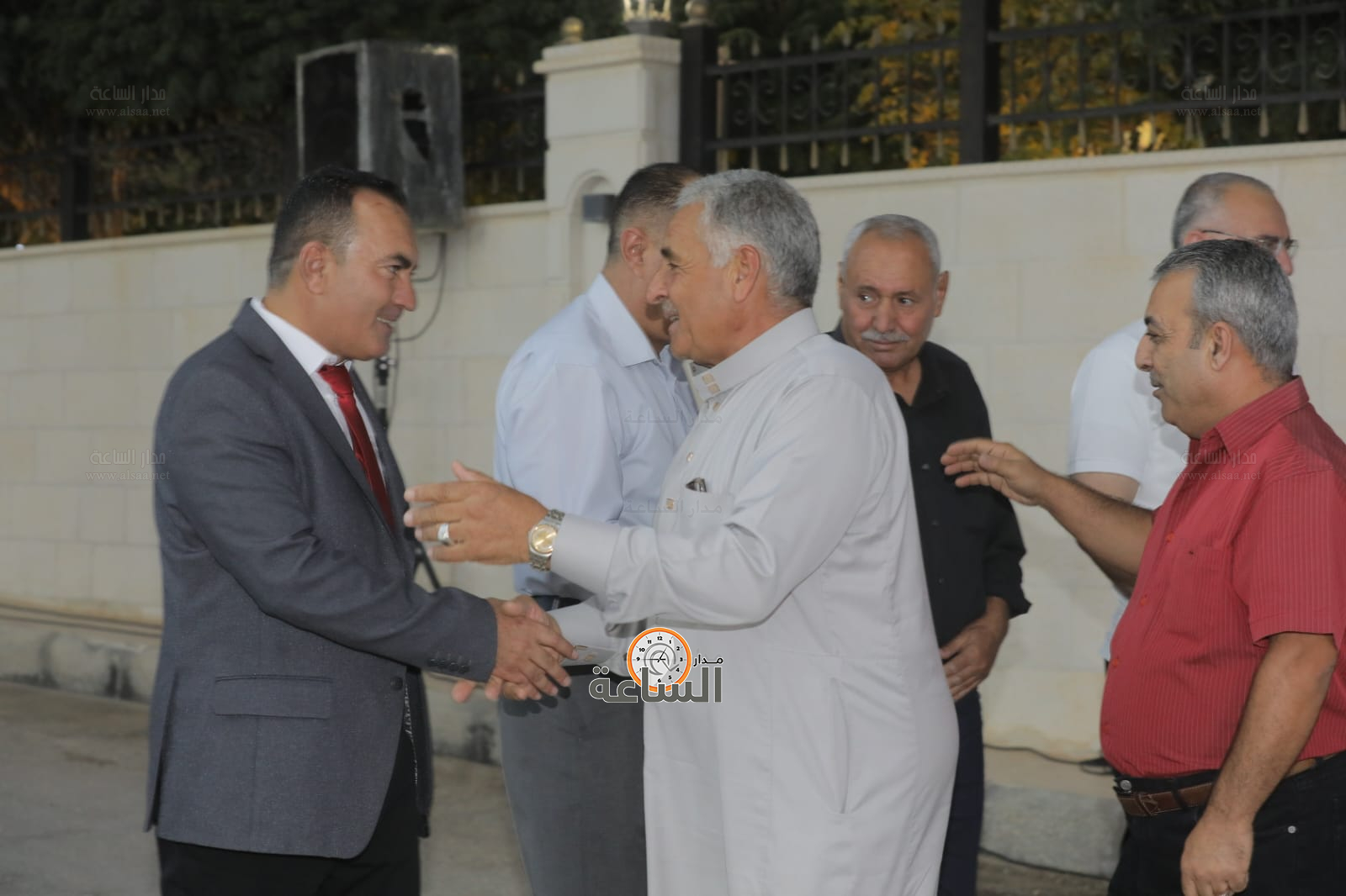 Madar Al-Saa Images 0.3773954991593248