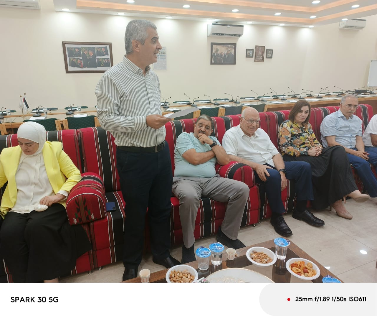 Madar Al-Saa Images 0.3099171237808521