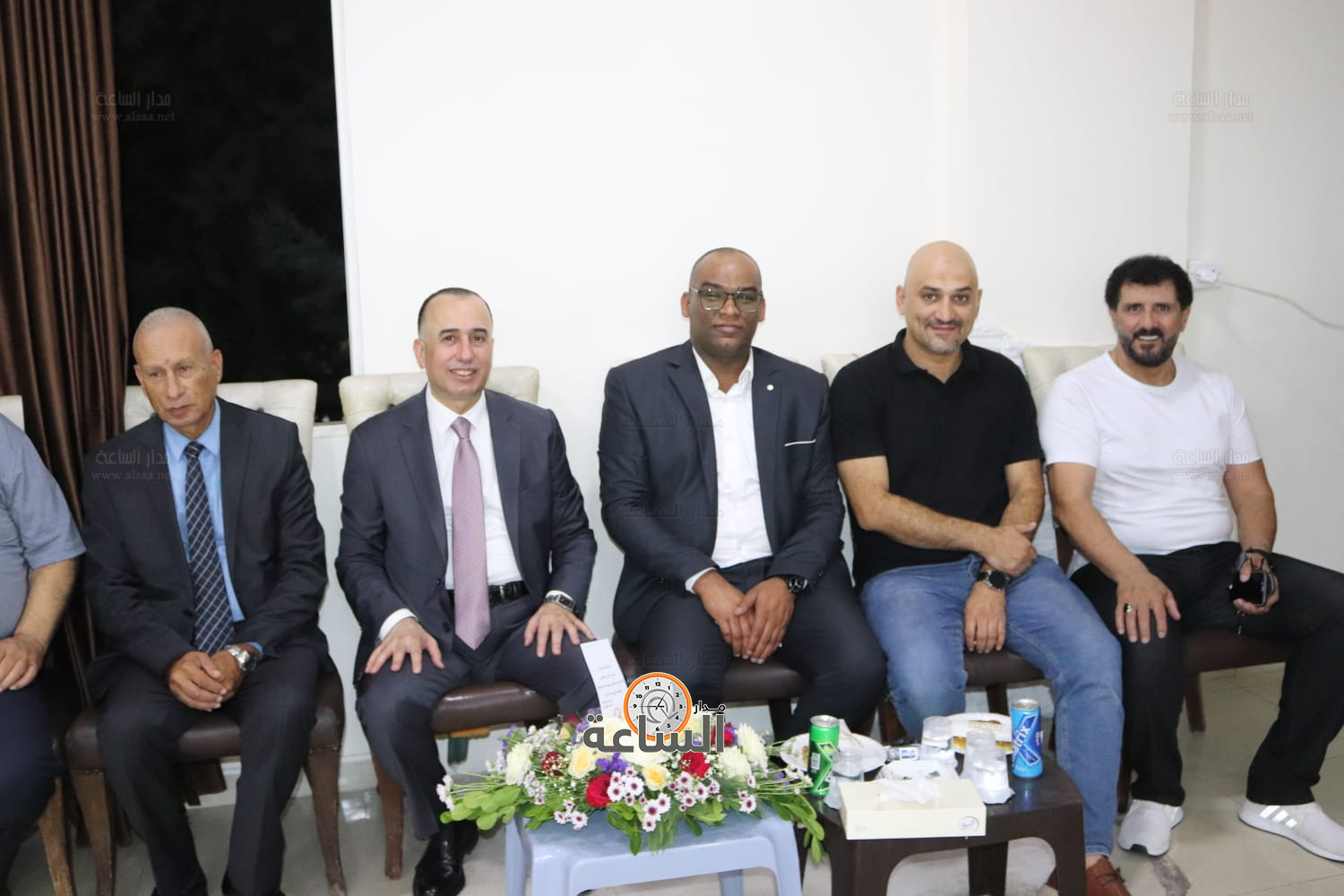 Madar Al-Saa Images 0.5062653523250343