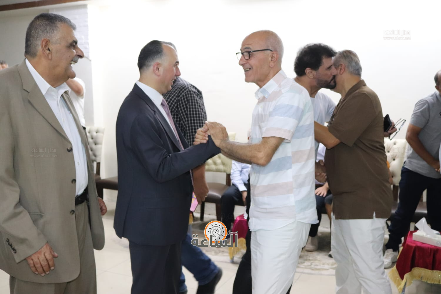 Madar Al-Saa Images 0.751067672972992