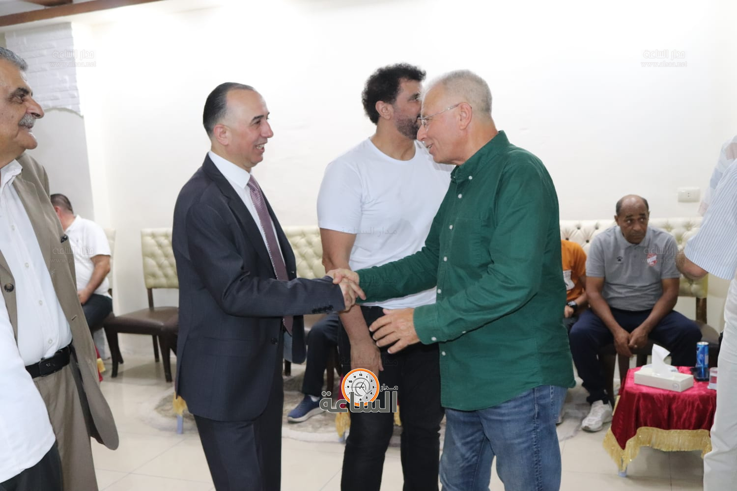 Madar Al-Saa Images 0.6765203468076825