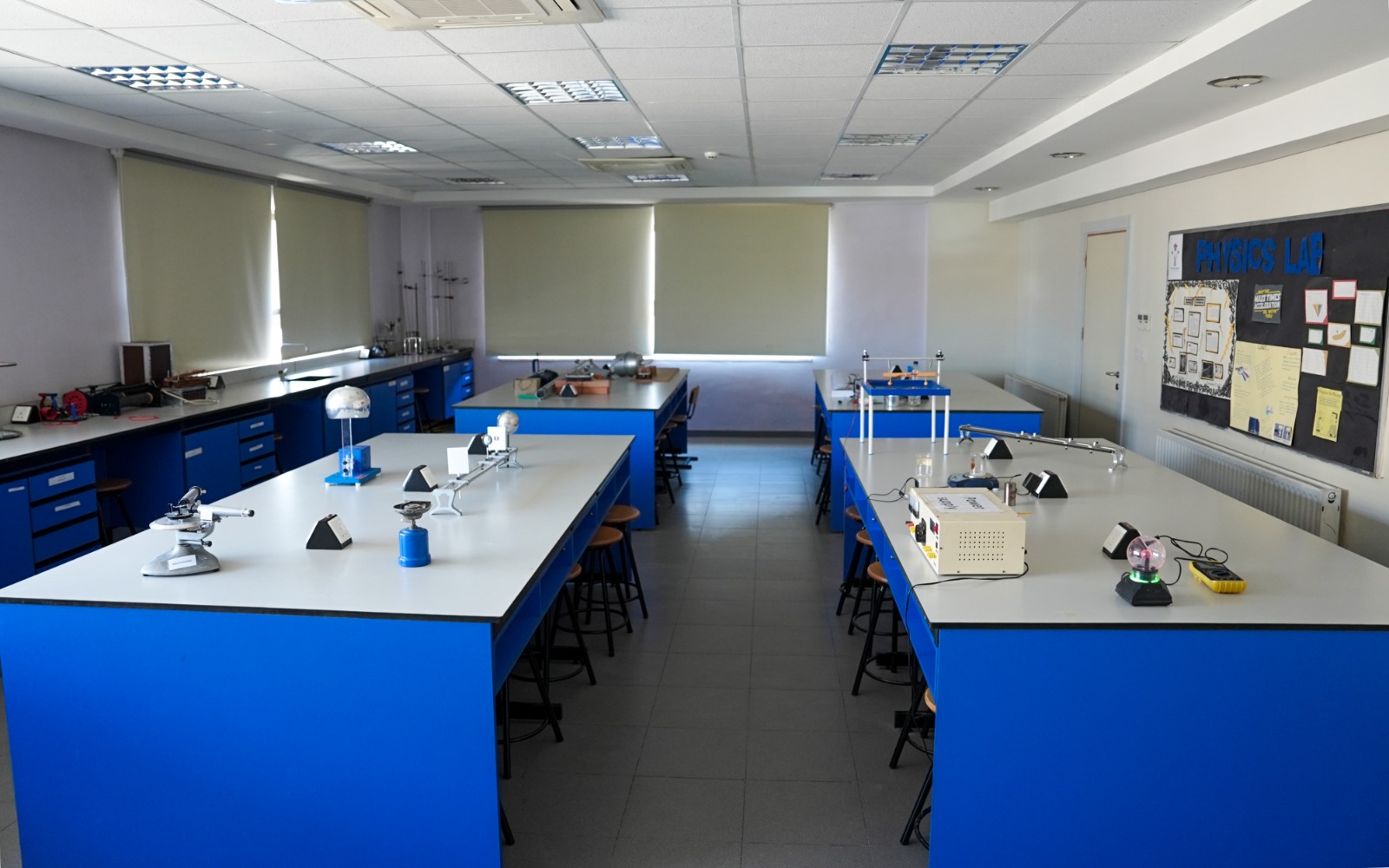 Madar Al-Saa Images 0.08795774149593094