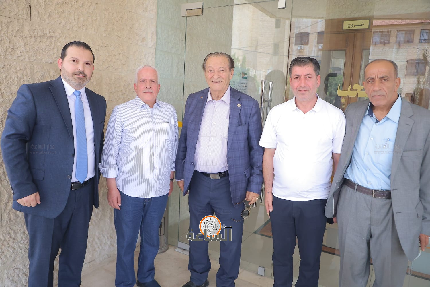 Madar Al-Saa Images 0.9551449563071649