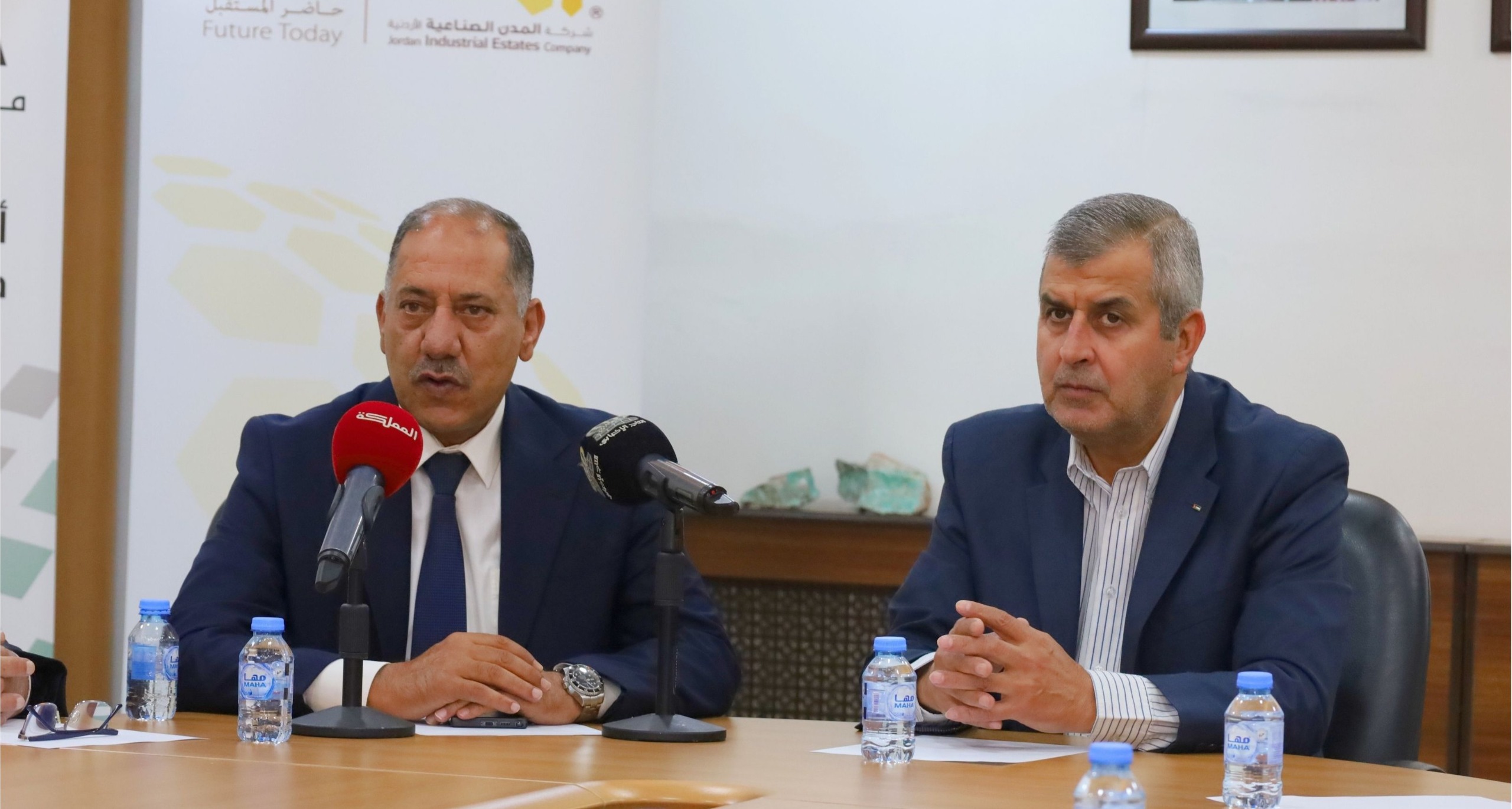 Madar Al-Saa Images 0.20924024272902553