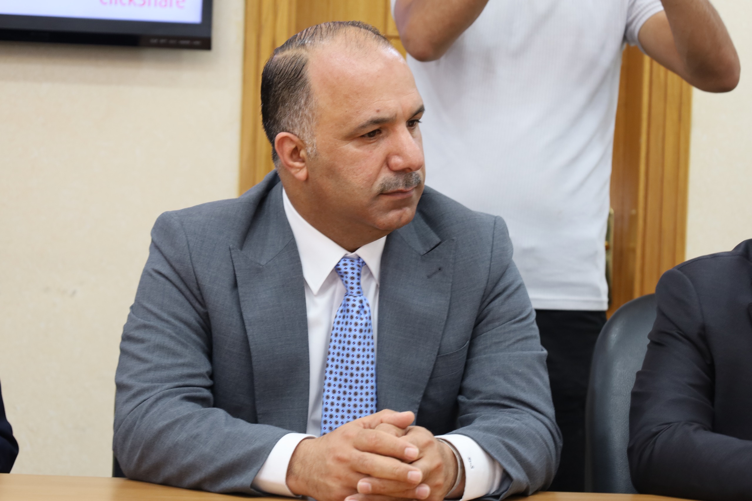 Madar Al-Saa Images 0.7460608789600801