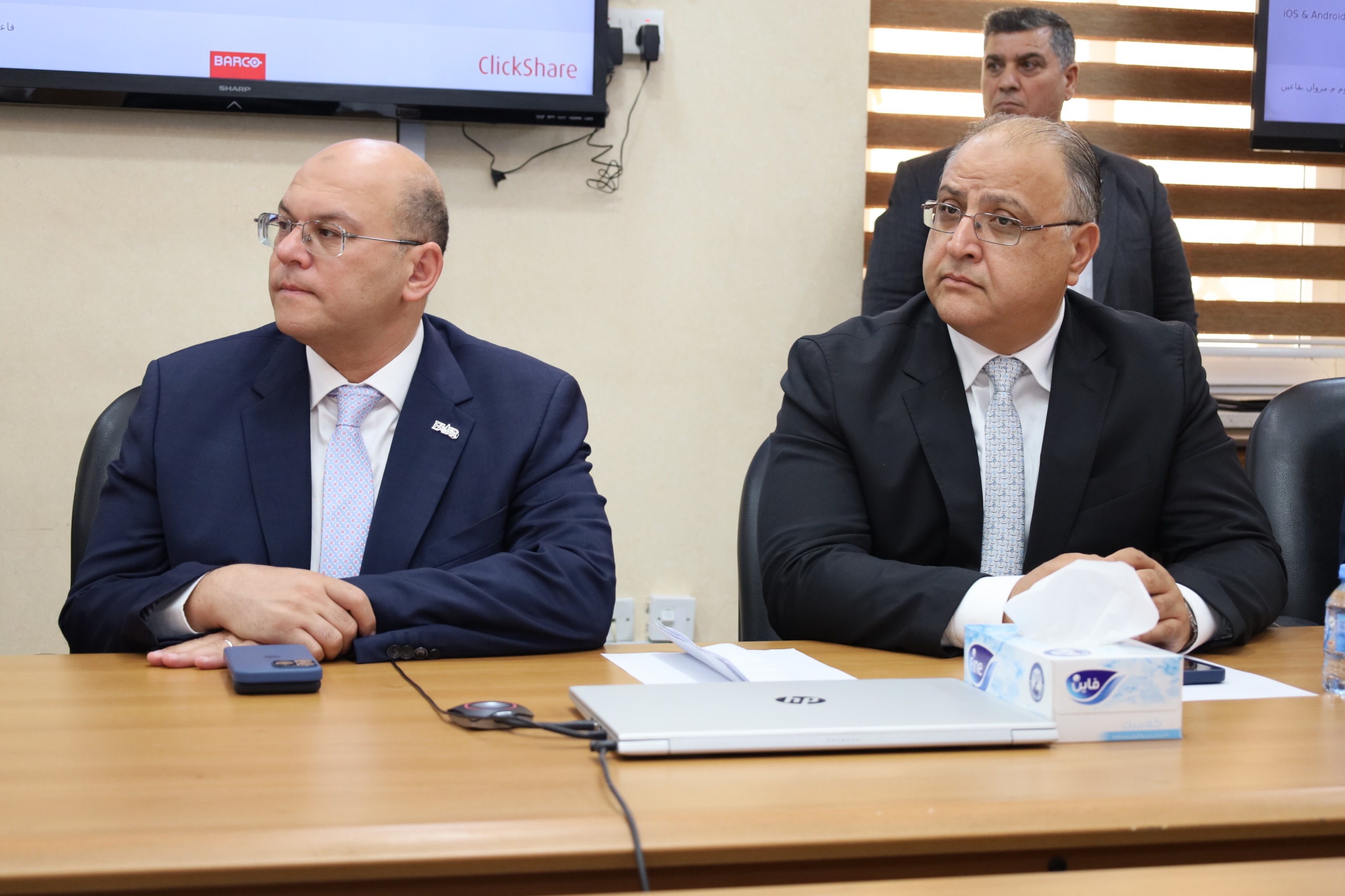 Madar Al-Saa Images 0.7979135230953212