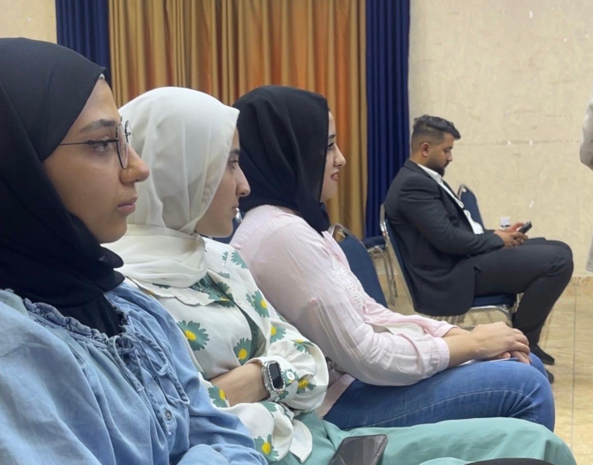 Madar Al-Saa Images 0.15896879153356802