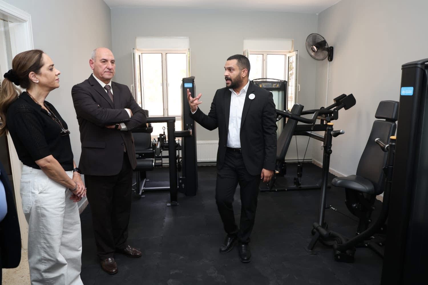 Madar Al-Saa Images 0.9533570575594331