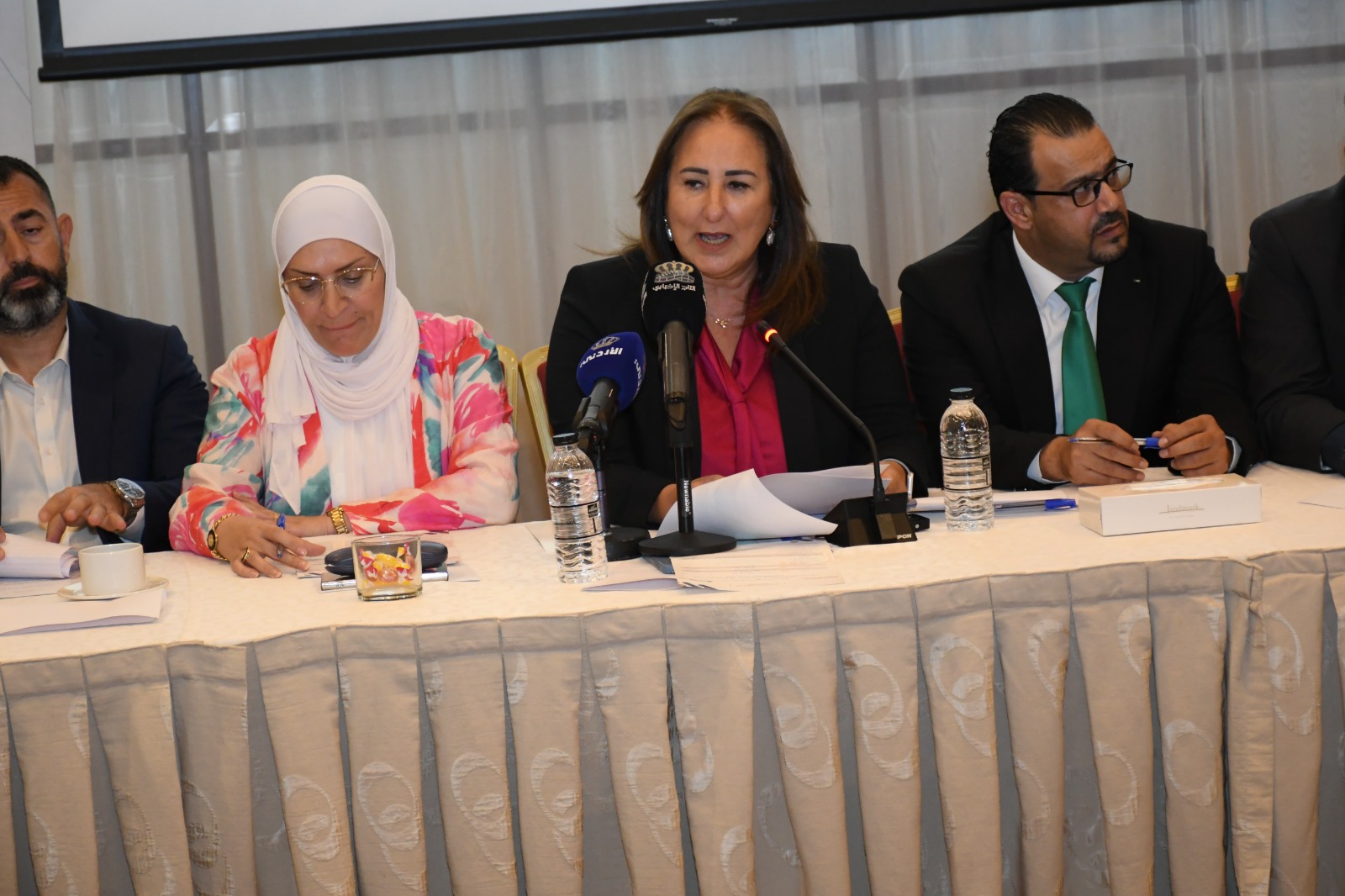 Madar Al-Saa Images 0.5890767353130855