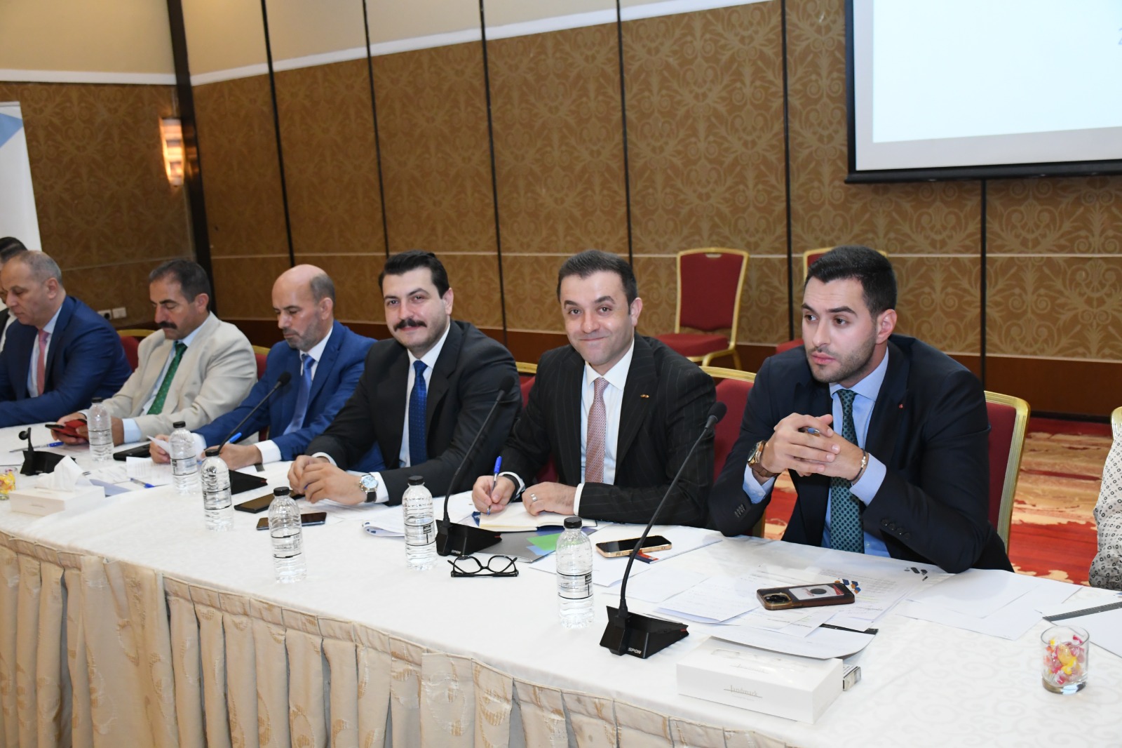 Madar Al-Saa Images 0.26417286326316824