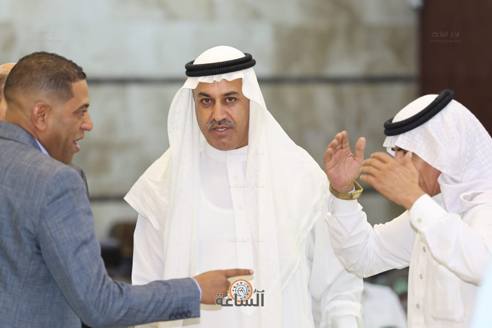 Madar Al-Saa Images 0.901318903534131