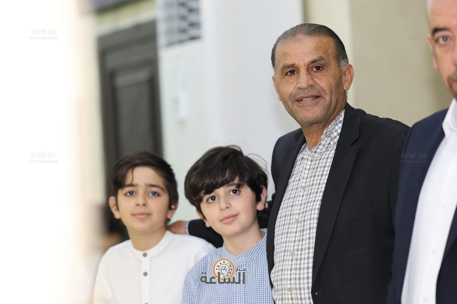 Madar Al-Saa Images 0.4380296361884566