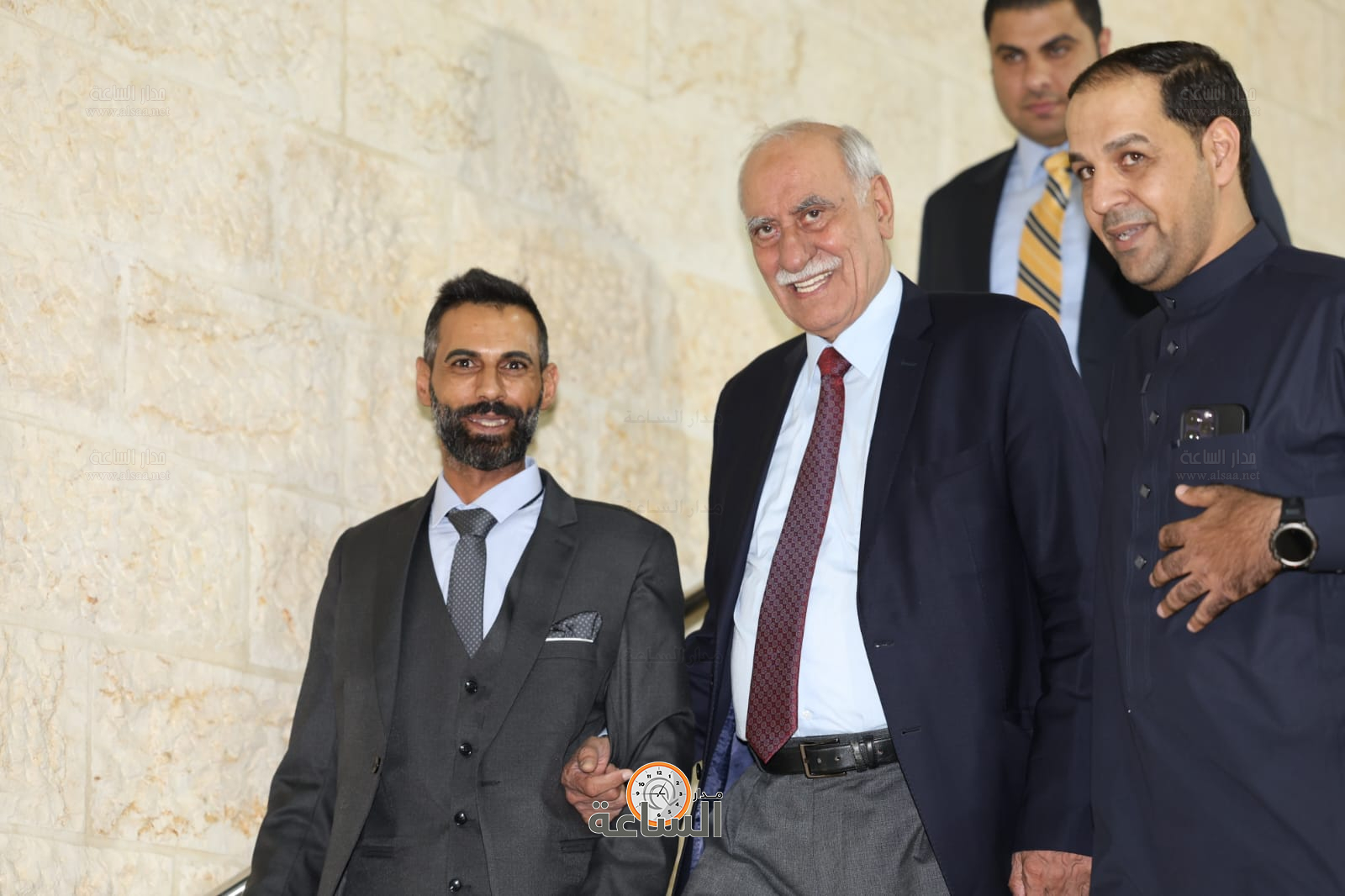 Madar Al-Saa Images 0.9541838454204853