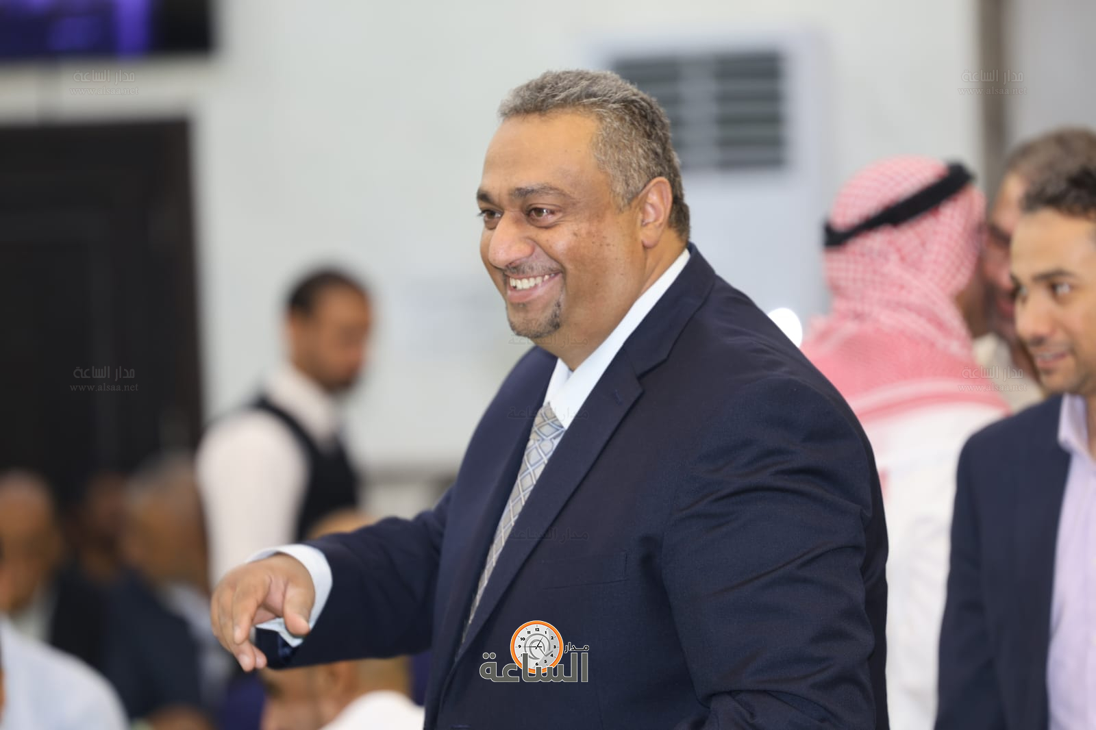 Madar Al-Saa Images 0.38065968121370675