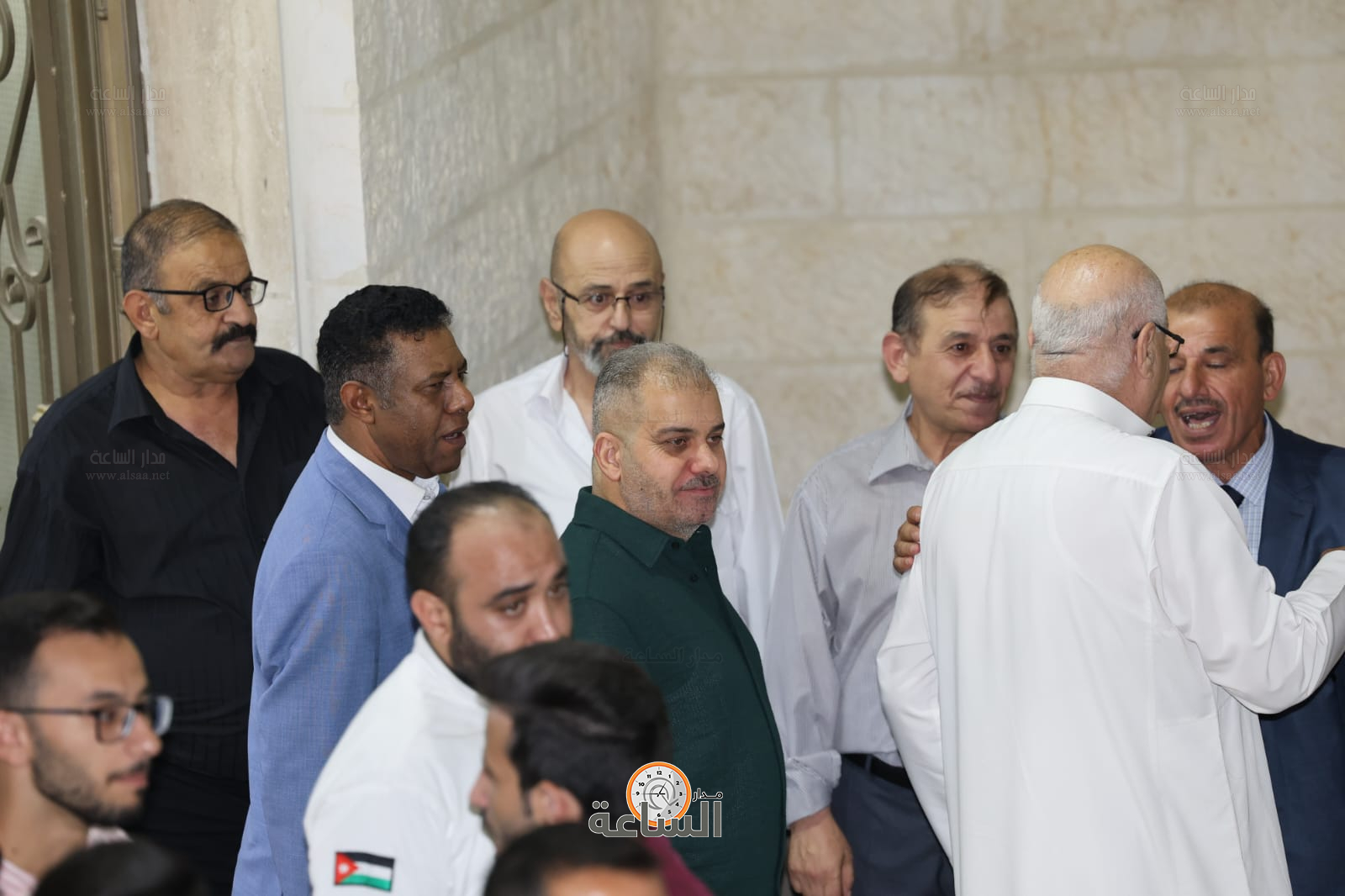 Madar Al-Saa Images 0.3902004966186957