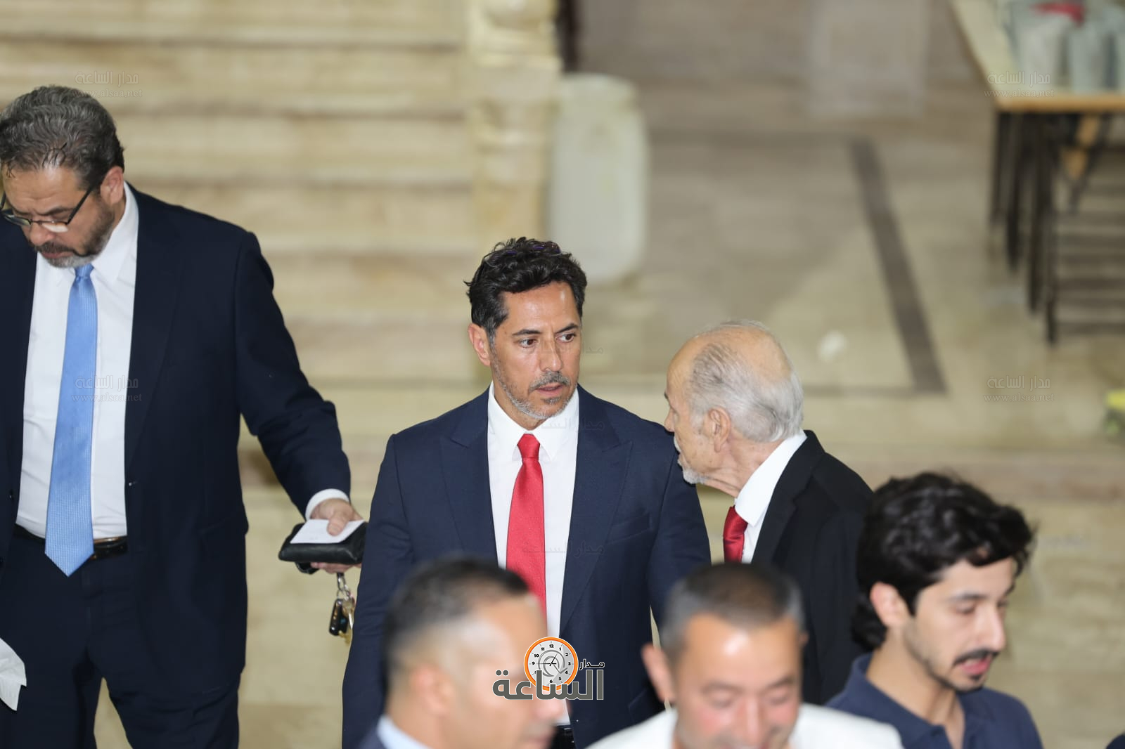 Madar Al-Saa Images 0.2945391173574793