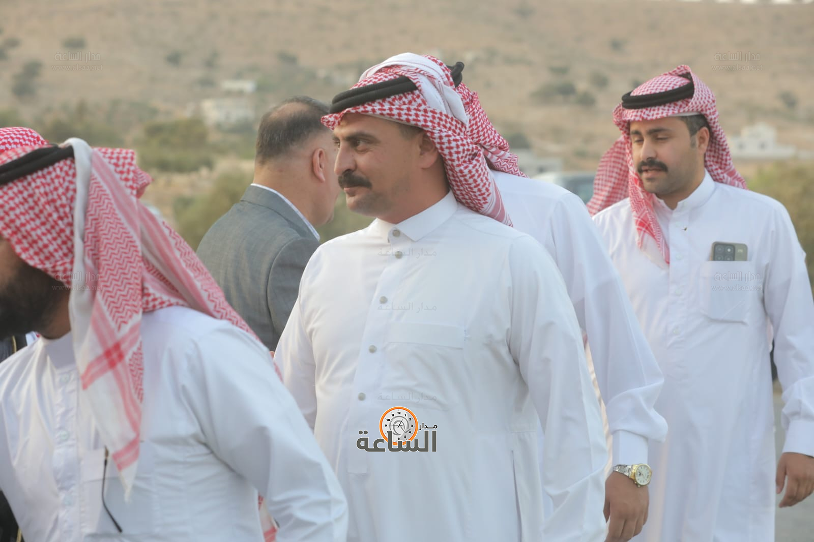 Madar Al-Saa Images 0.3573300997308848