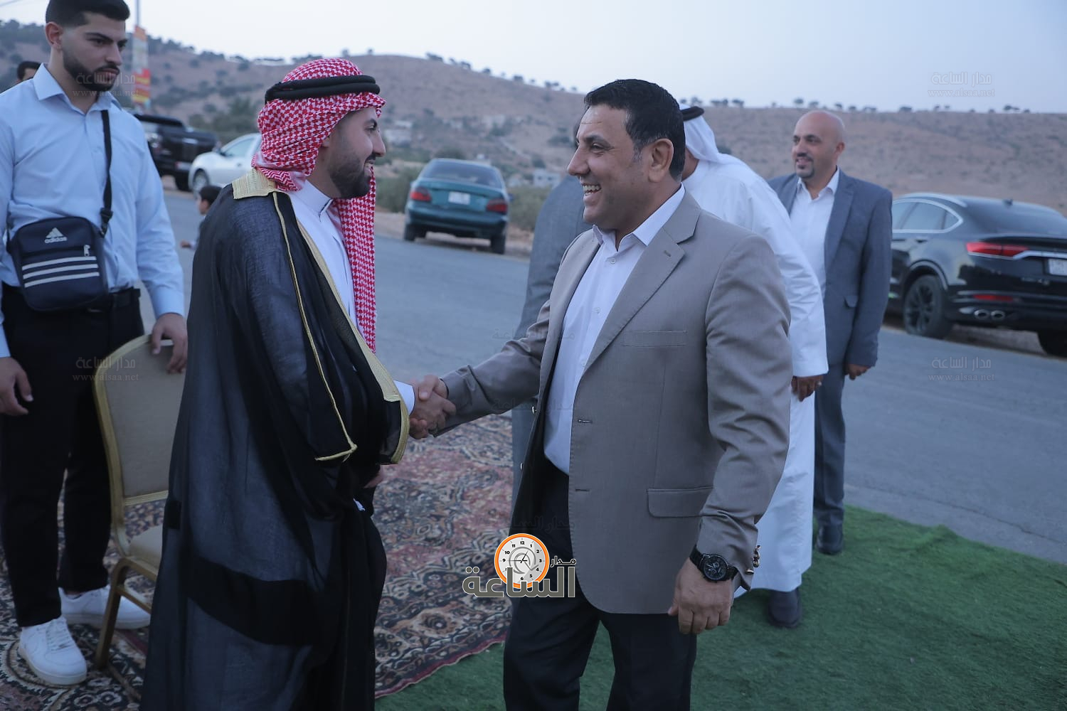 Madar Al-Saa Images 0.1296095228757147