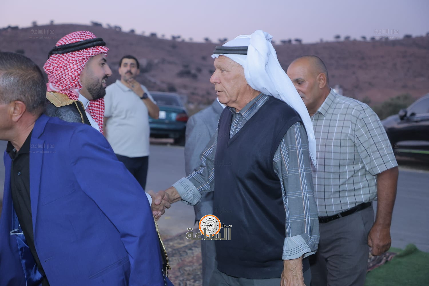 Madar Al-Saa Images 0.12136360560633819