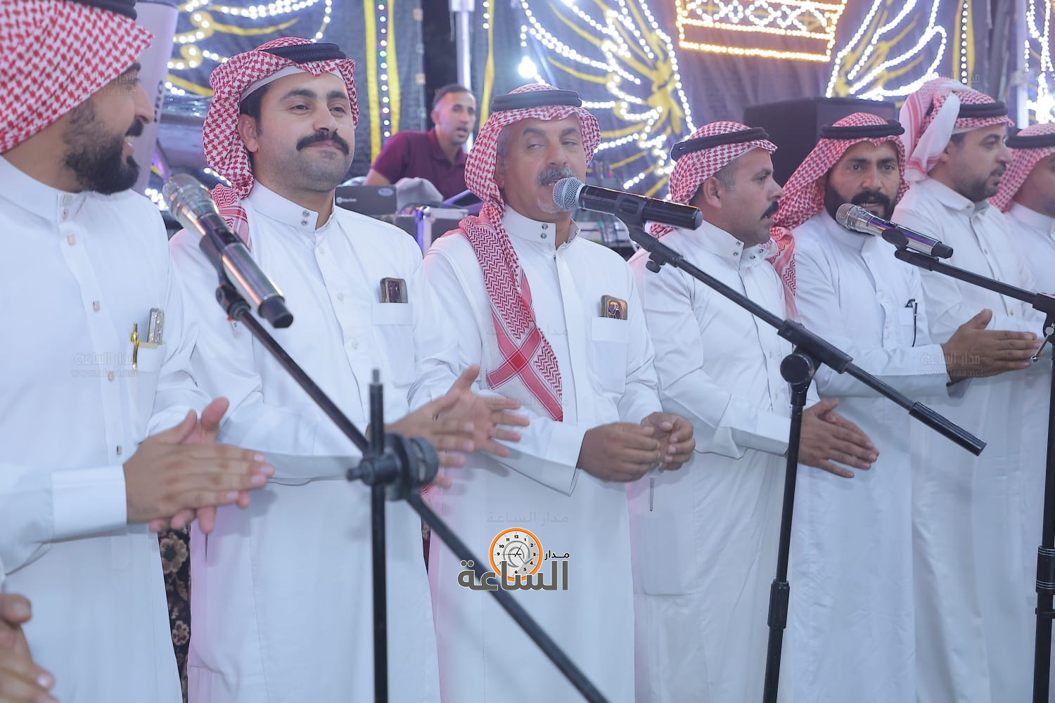 Madar Al-Saa Images 0.5374325539684927