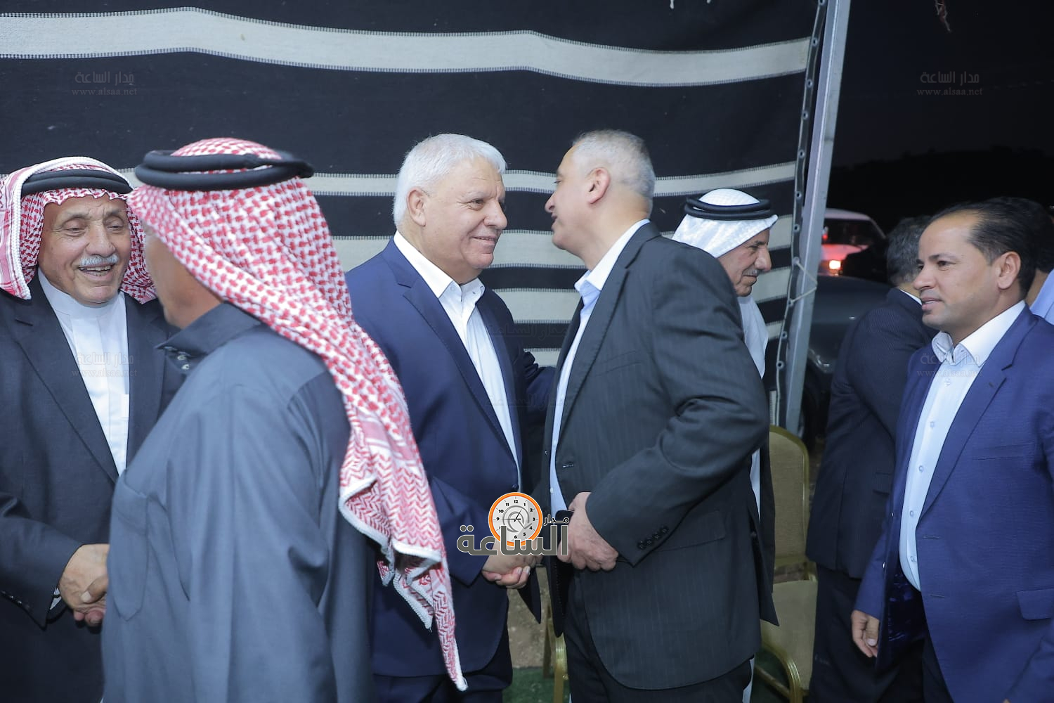 Madar Al-Saa Images 0.10602825135721672