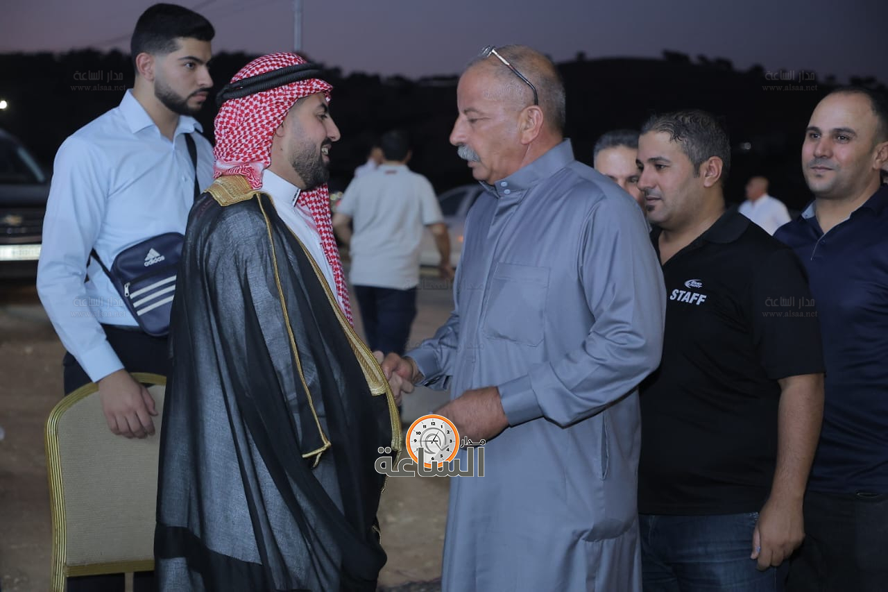 Madar Al-Saa Images 0.04818155314245909