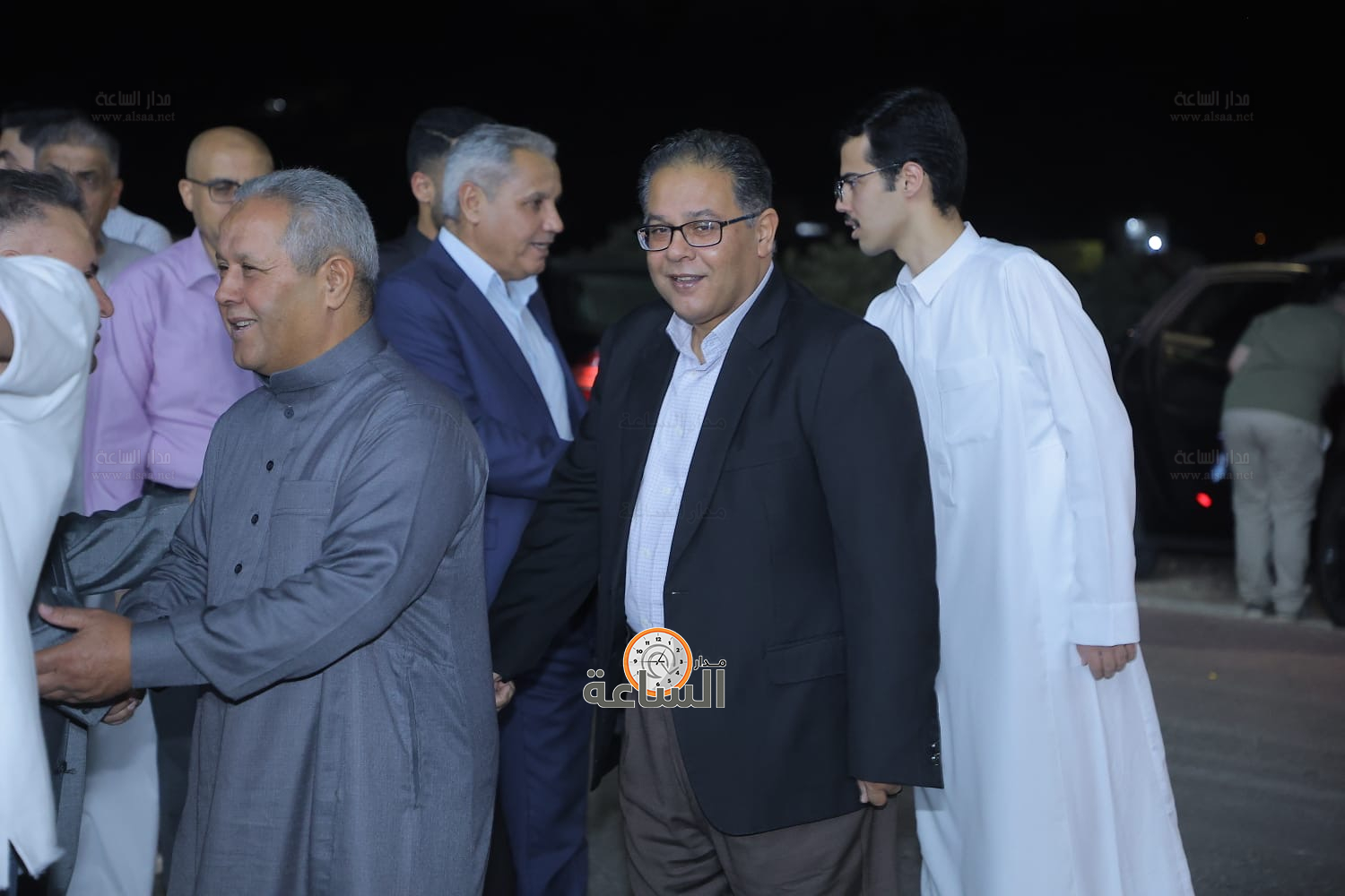 Madar Al-Saa Images 0.38300146609331864