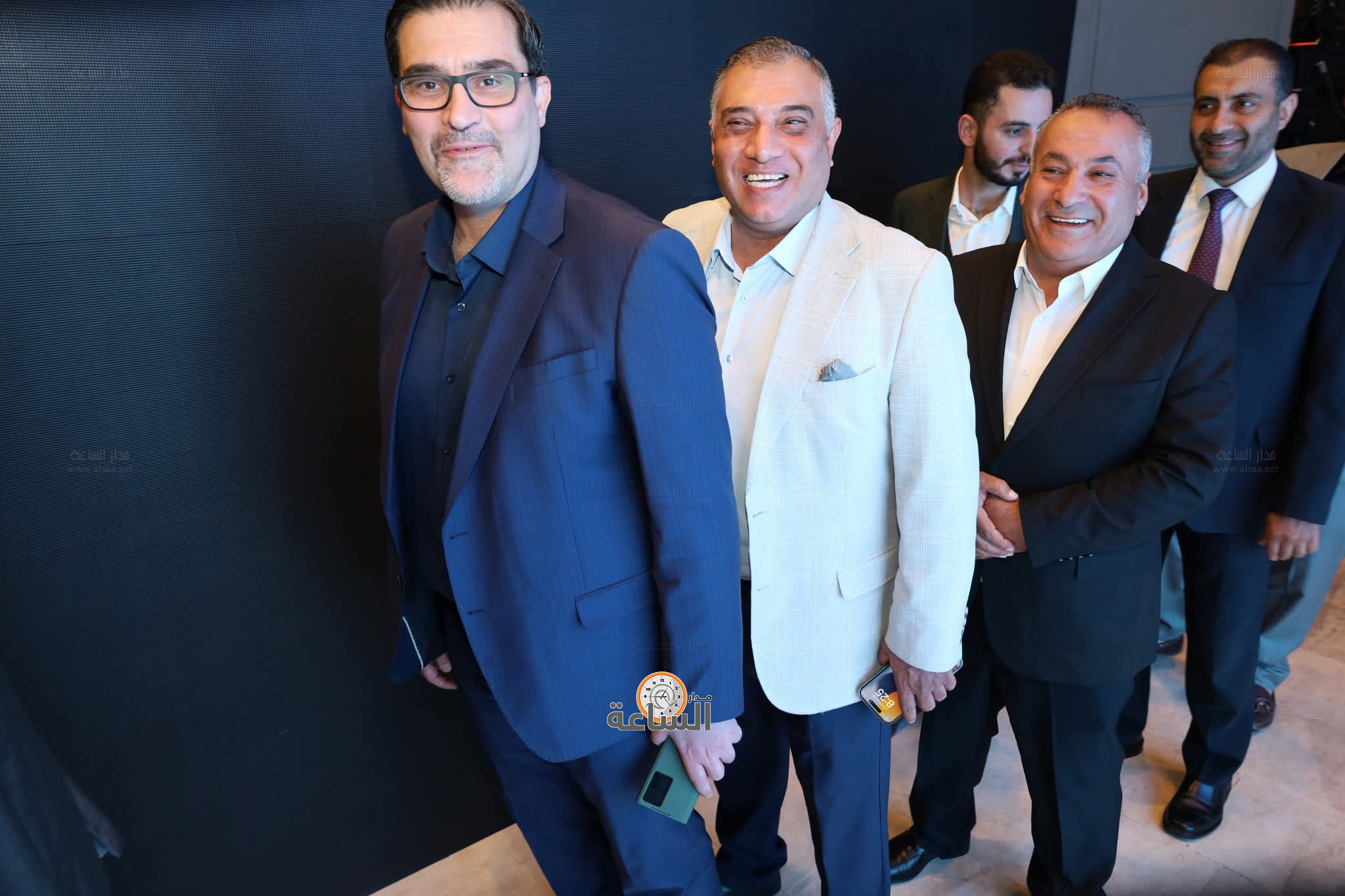 Madar Al-Saa Images 0.0016299674335505943