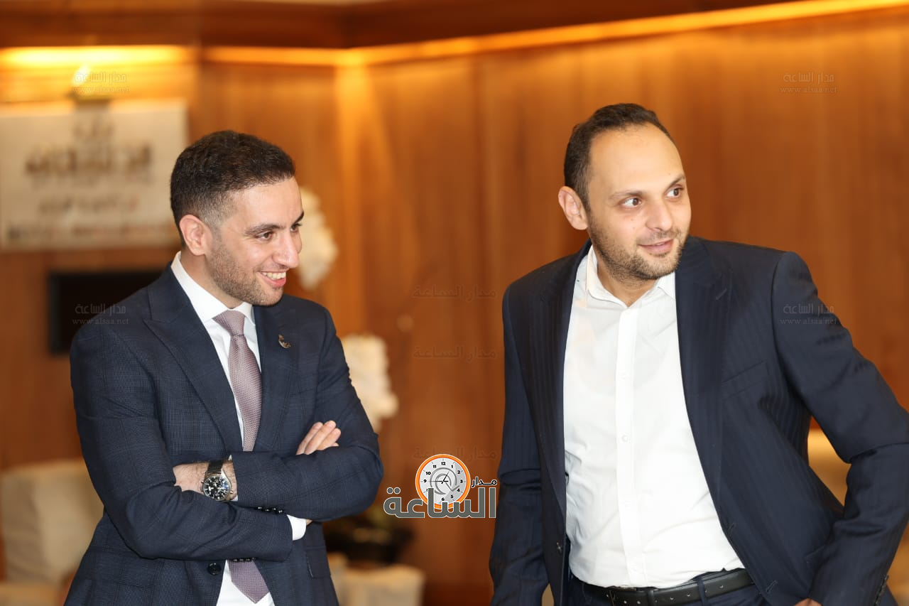 Madar Al-Saa Images 0.9849113216153346