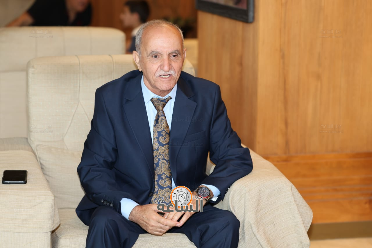 Madar Al-Saa Images 0.967425334579245