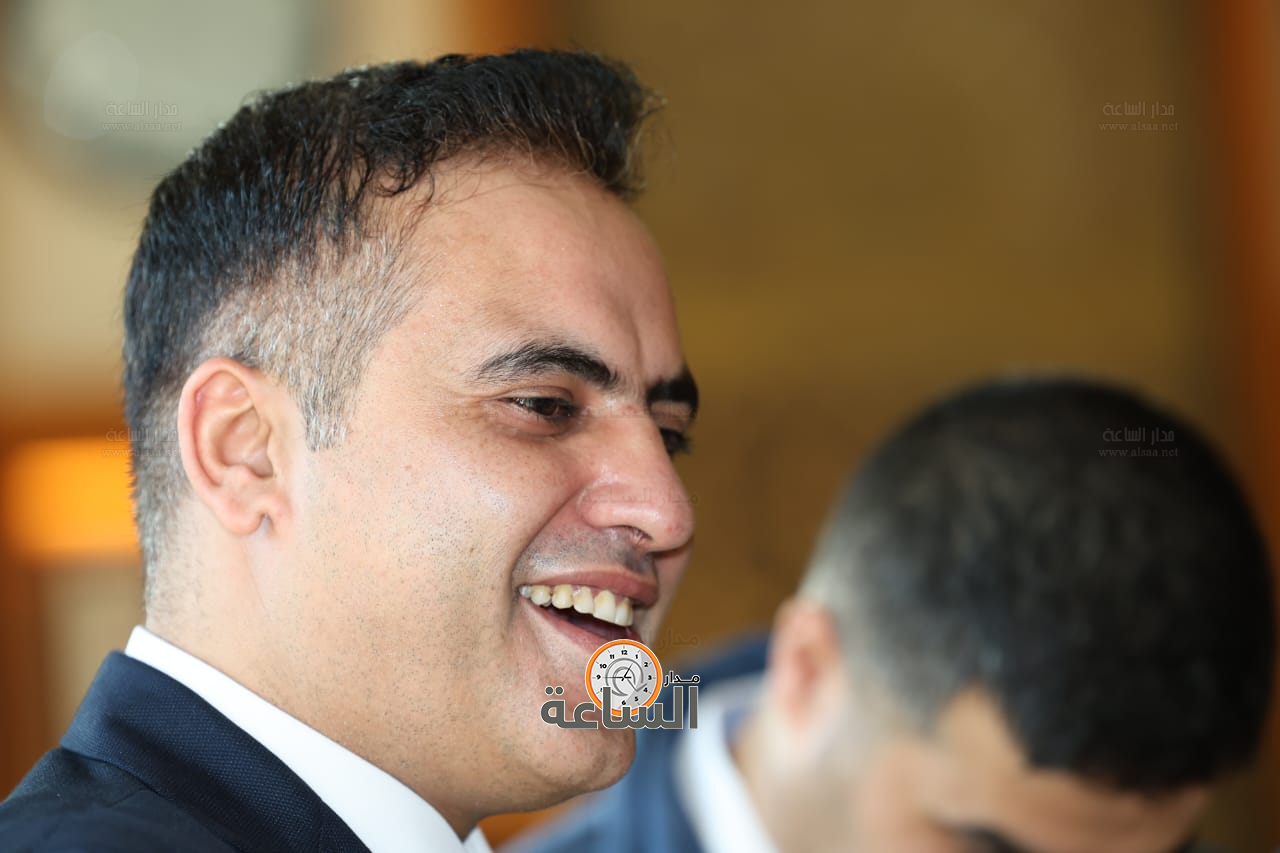 Madar Al-Saa Images 0.9518586710215496