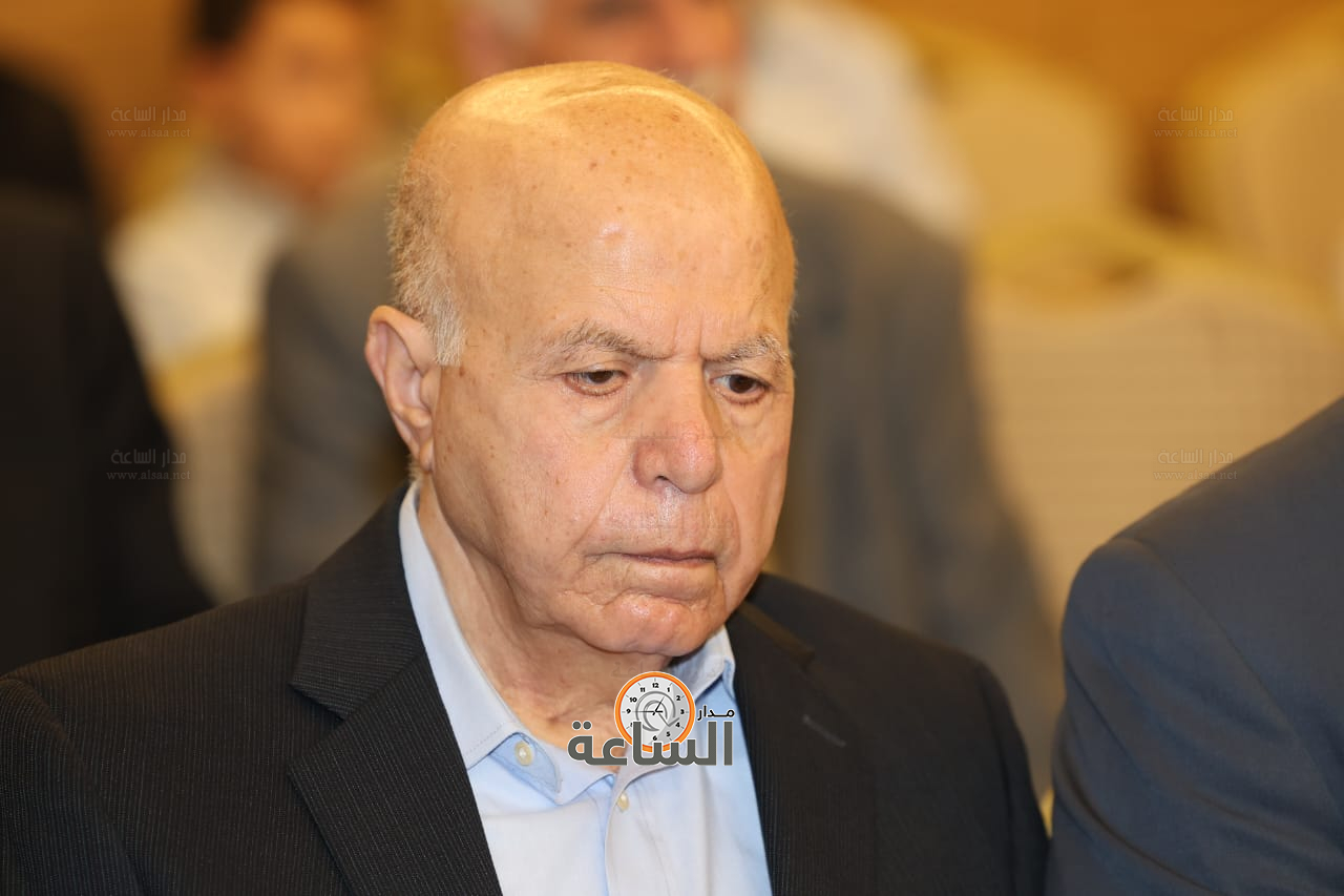 Madar Al-Saa Images 0.5374611843840681