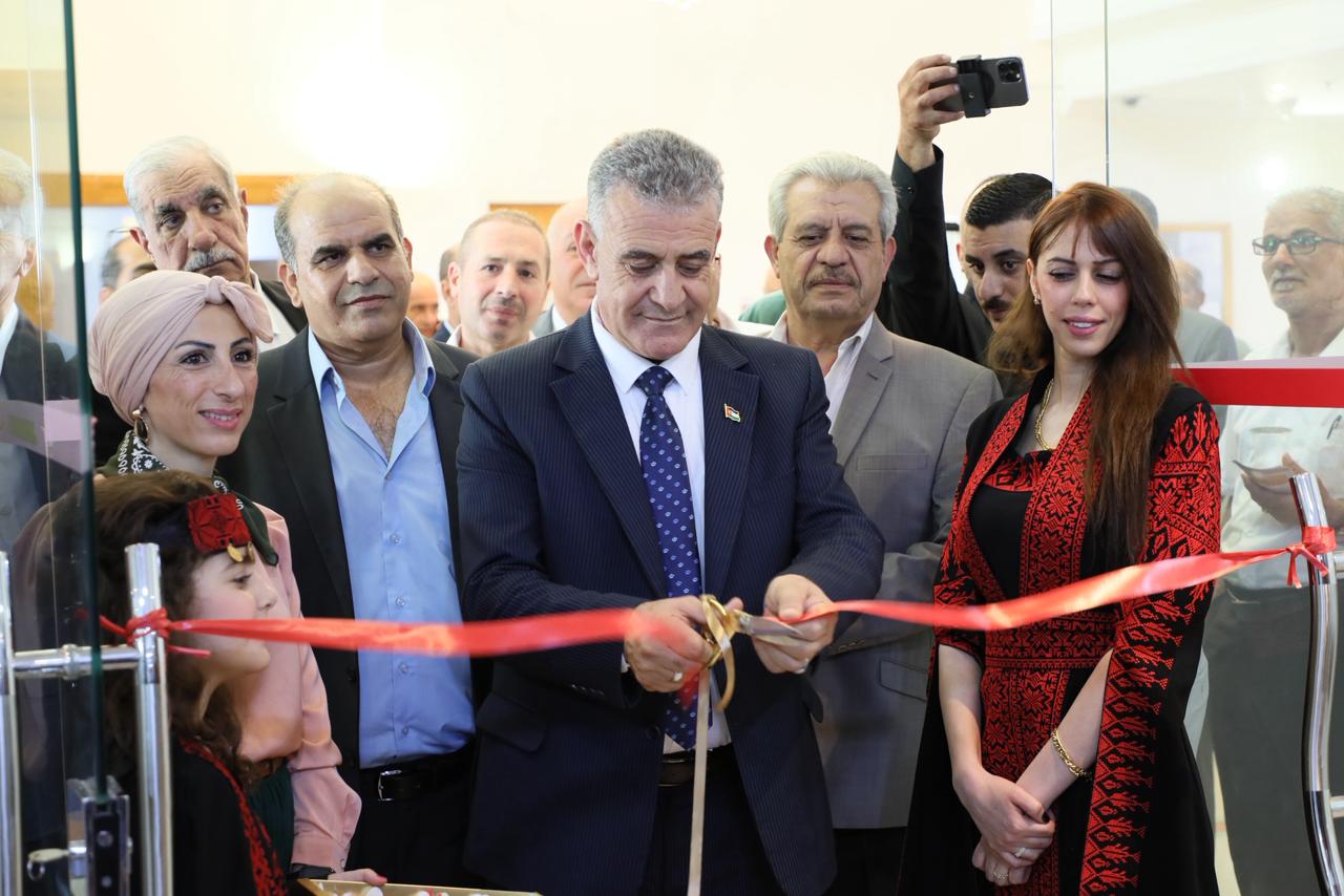 Madar Al-Saa Images 0.9152593637998154