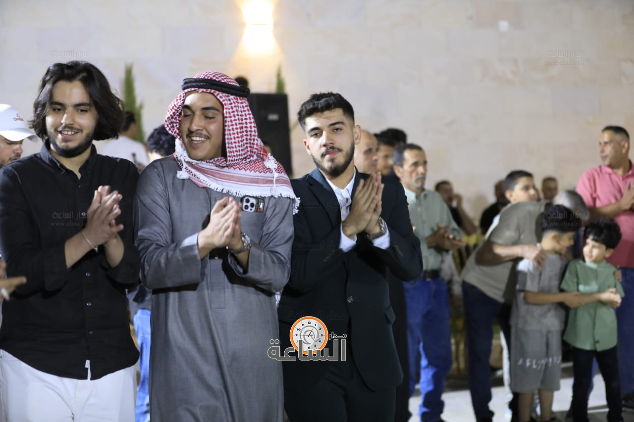 Madar Al-Saa Images 0.5700924554428682